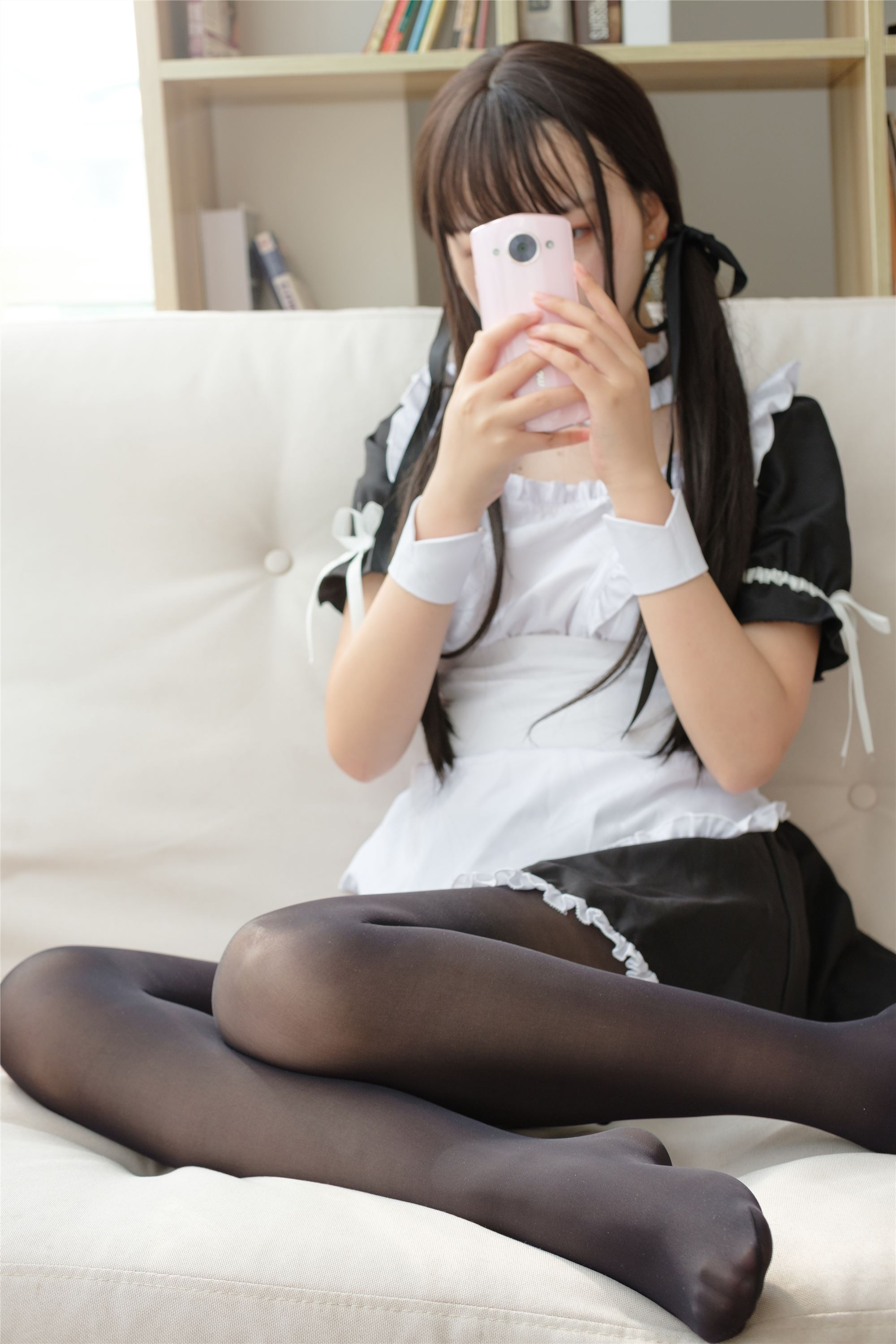 [森萝财团]萝莉丝足写真 X-030