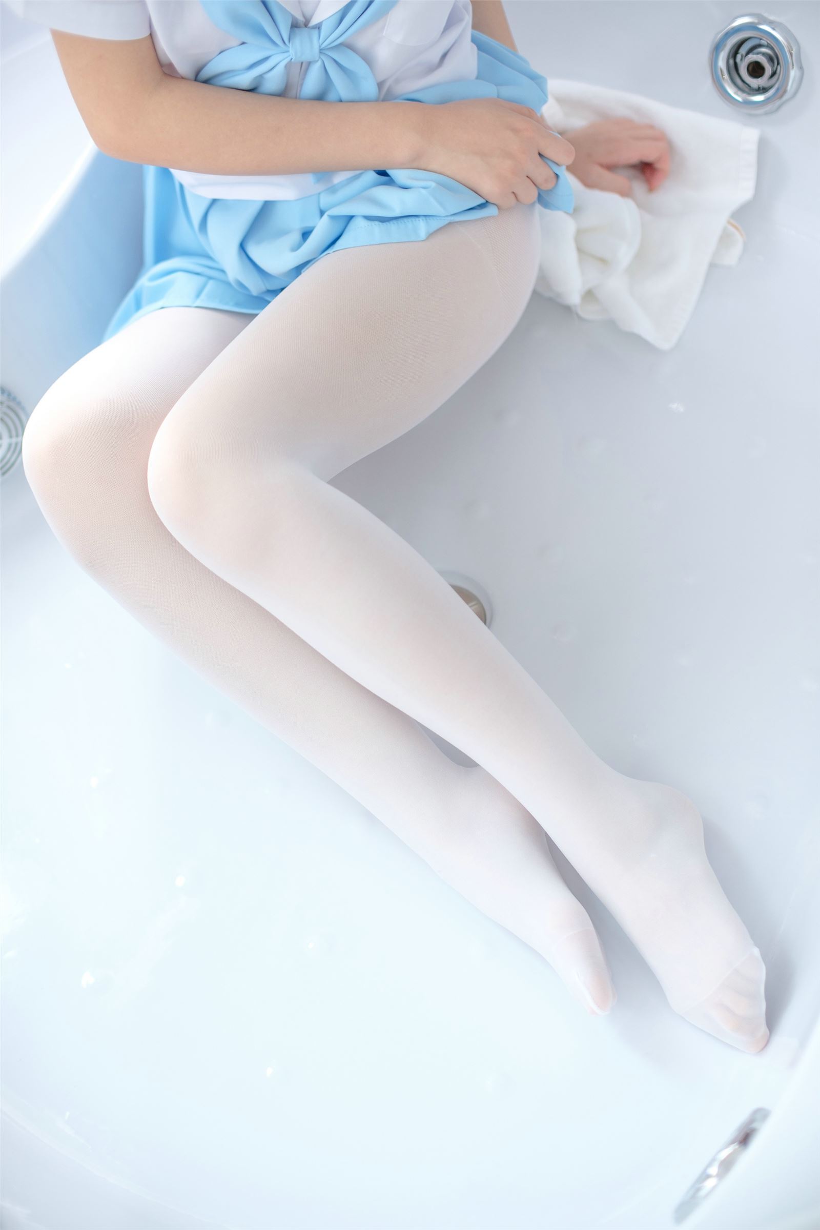 森萝财团写真 - [X-032]