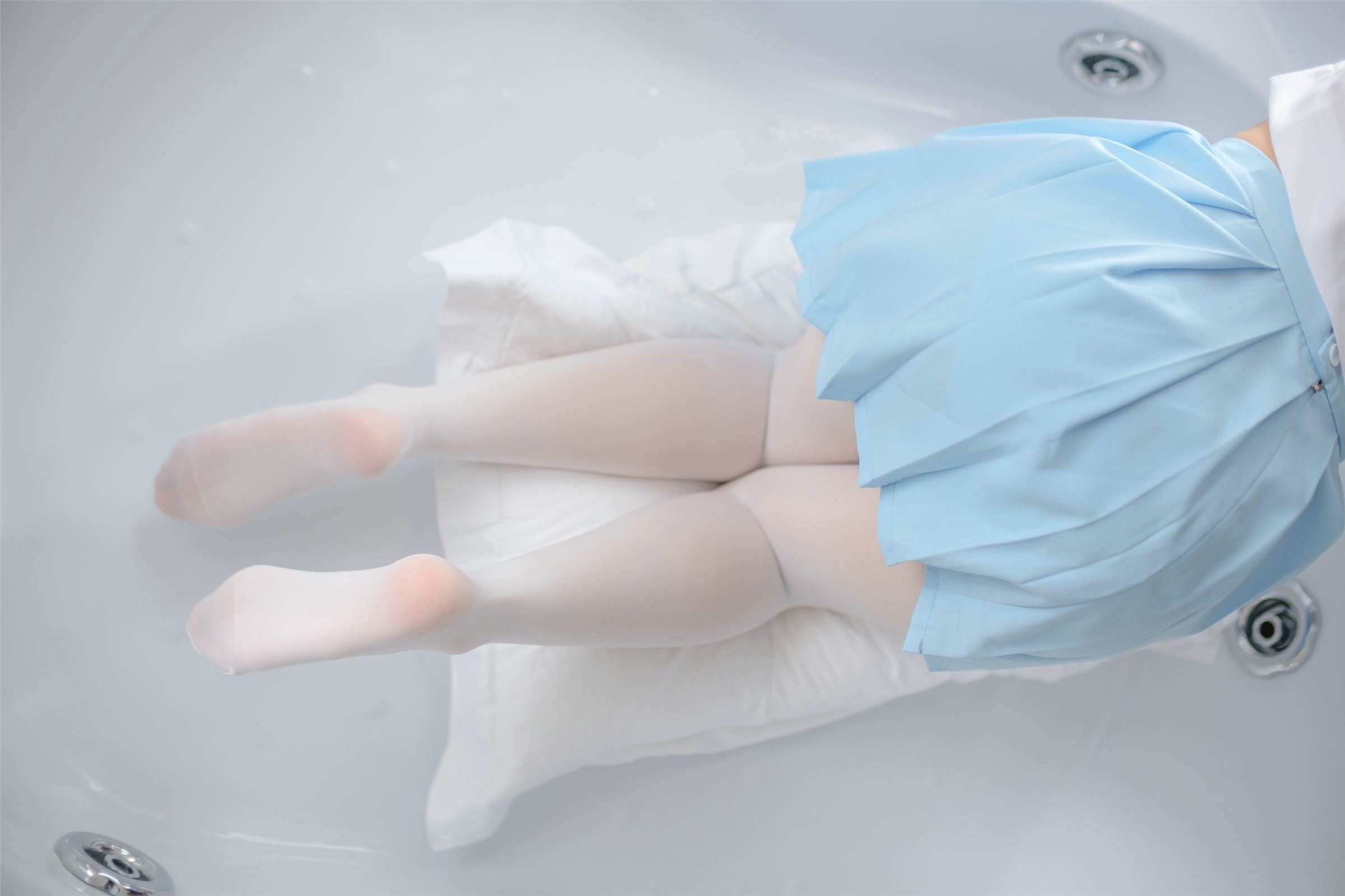 森萝财团写真 - [X-032]