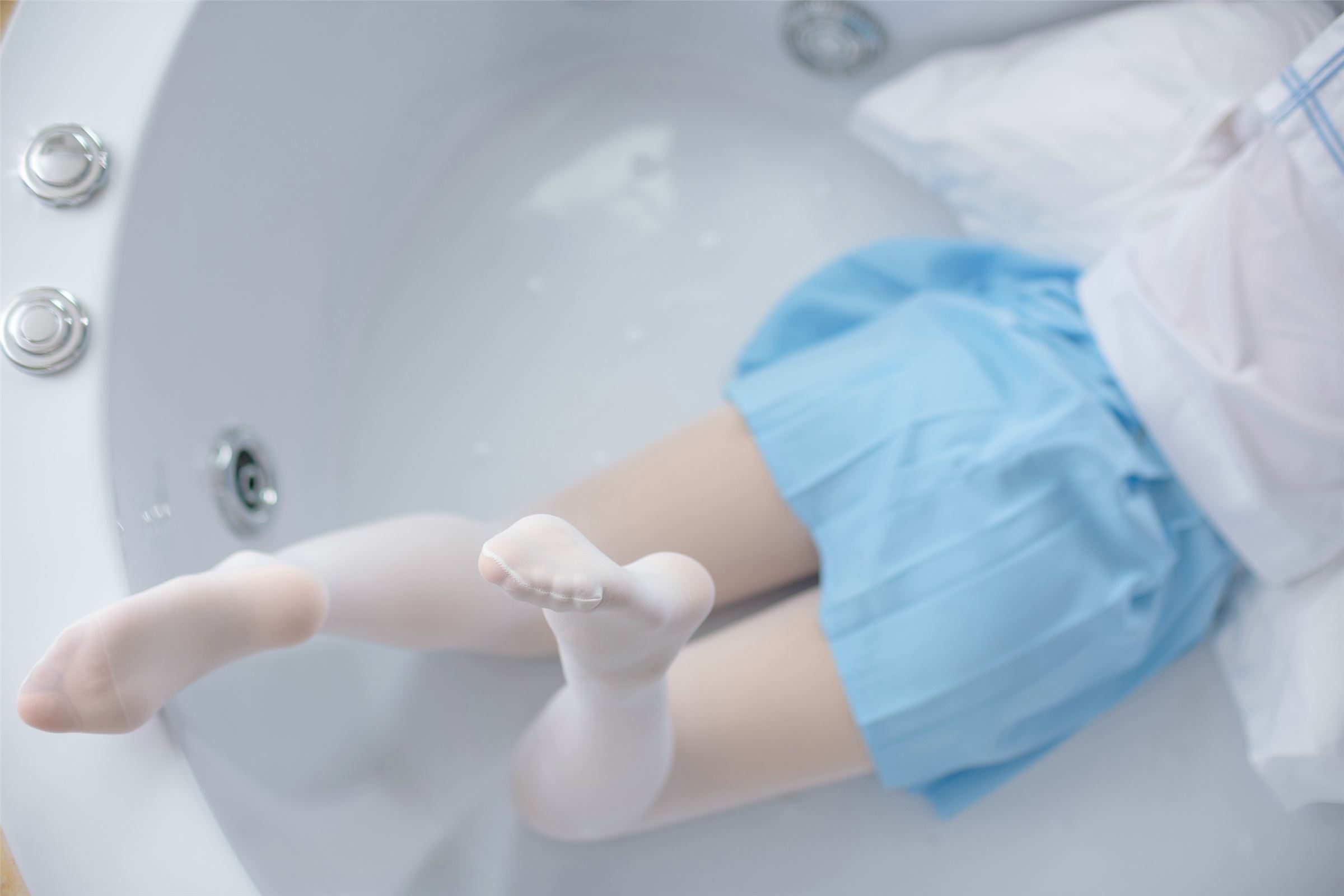 森萝财团写真 - [X-032]