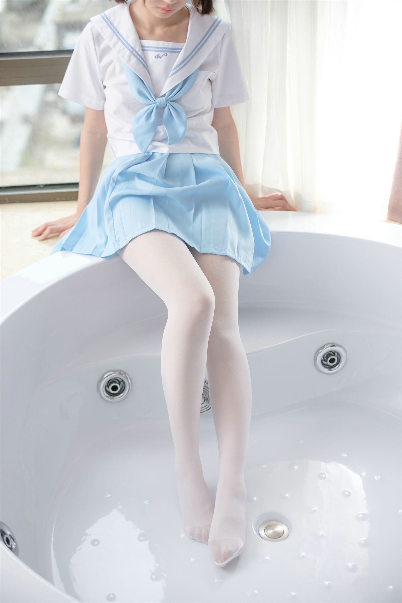 森萝财团写真 - [X-032]