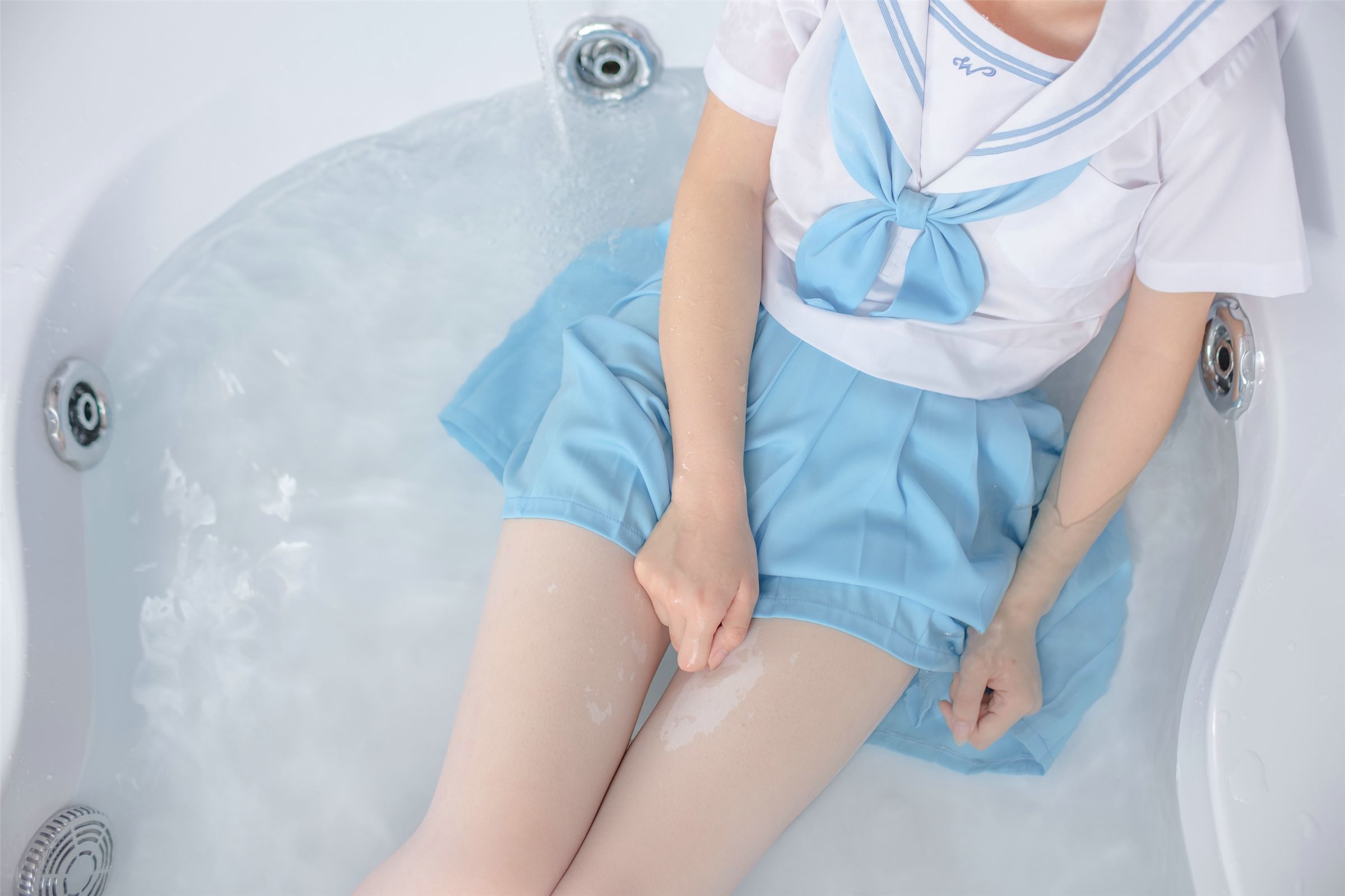 森萝财团写真 - [X-032]