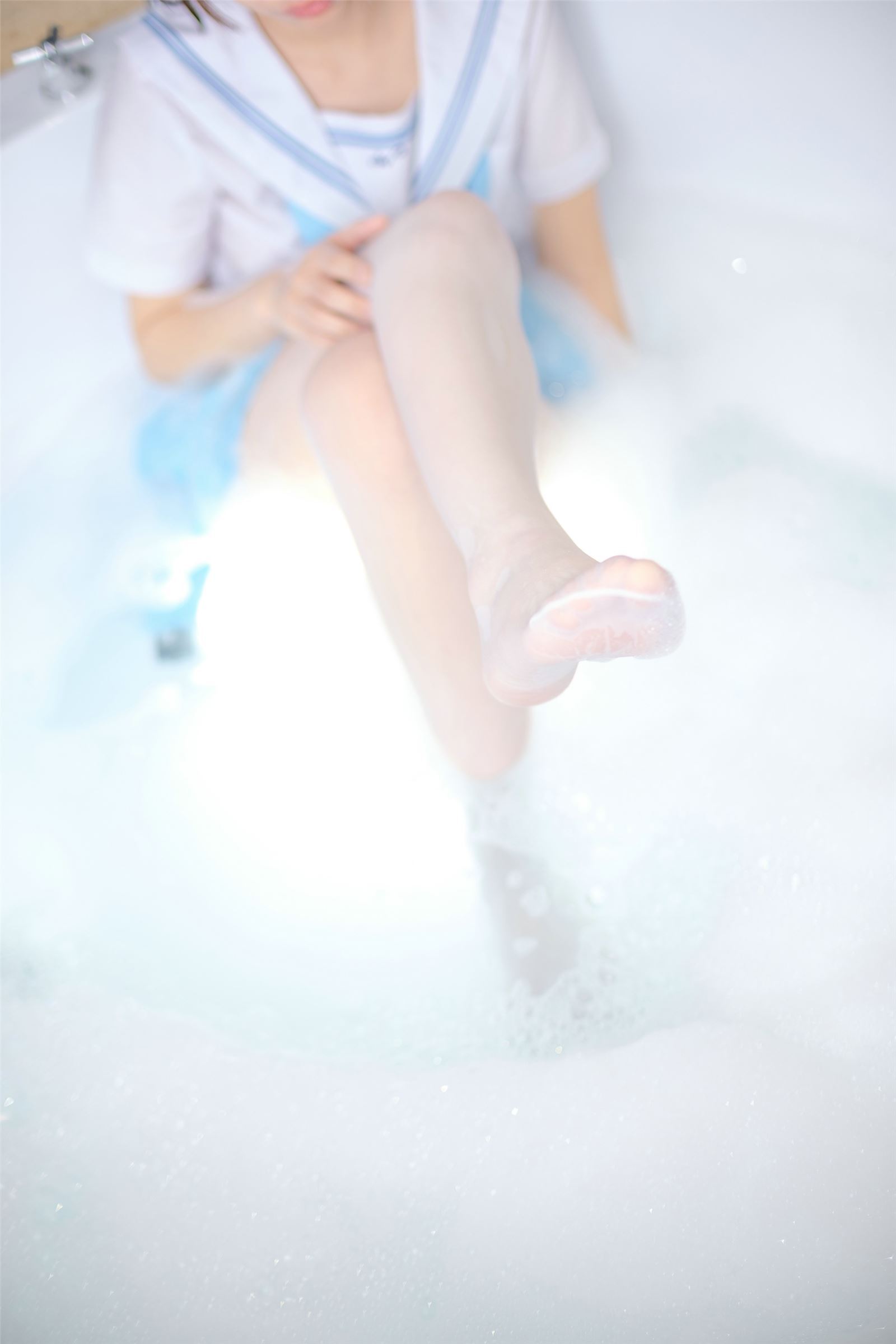 森萝财团写真 - [X-032]