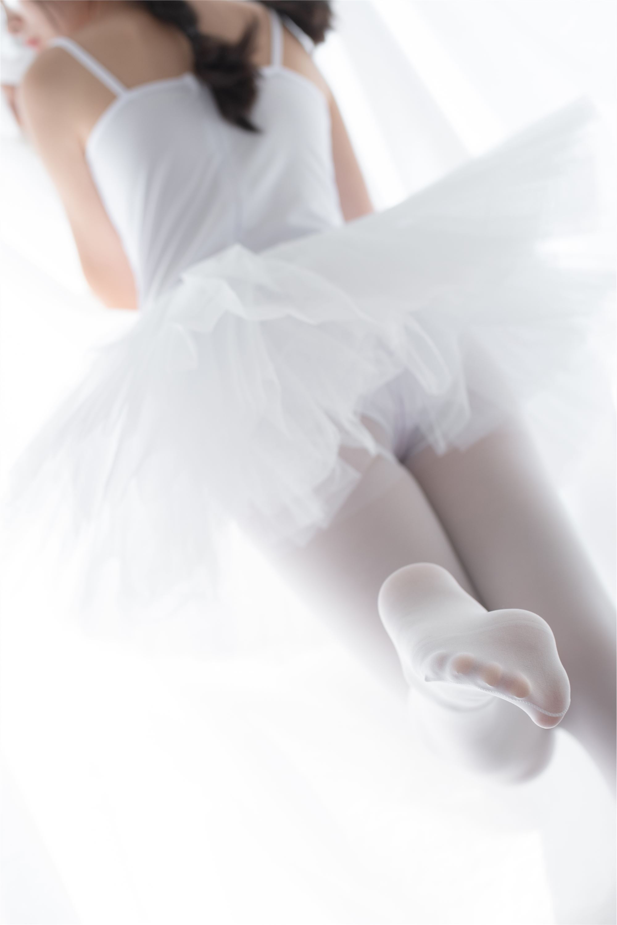 [森萝财团]萝莉丝足写真 X-042