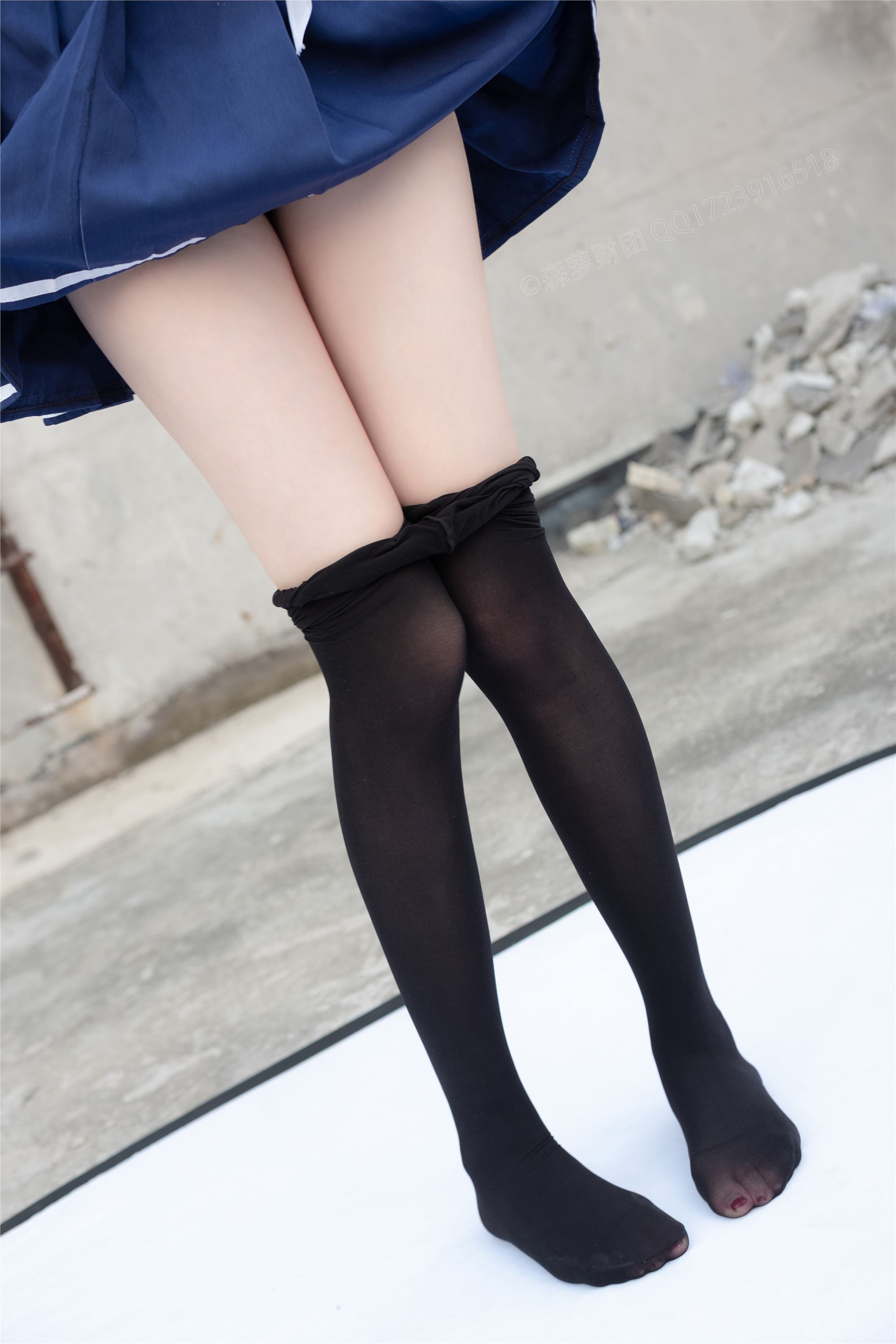 [森萝财团]萝莉丝足写真 X-043