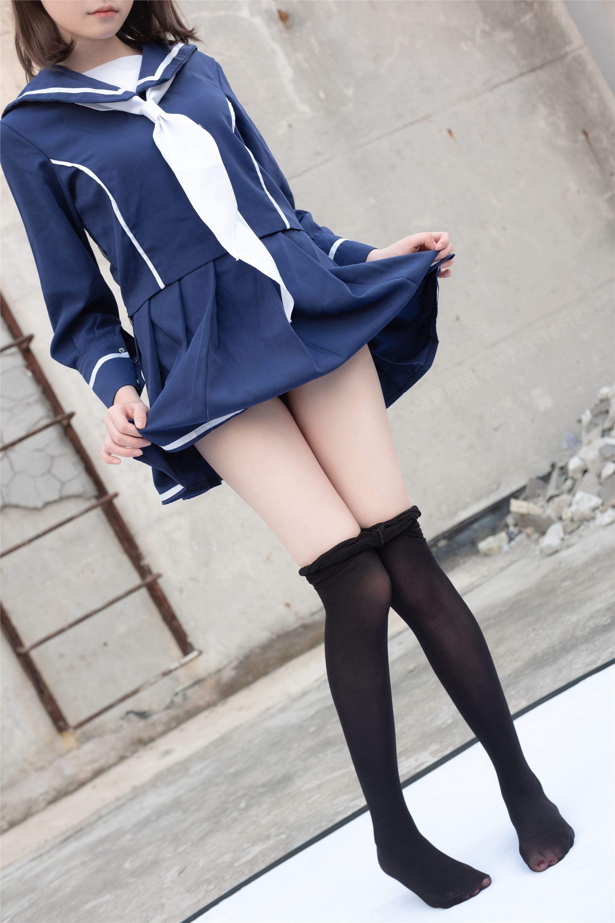 [森萝财团]萝莉丝足写真 X-043