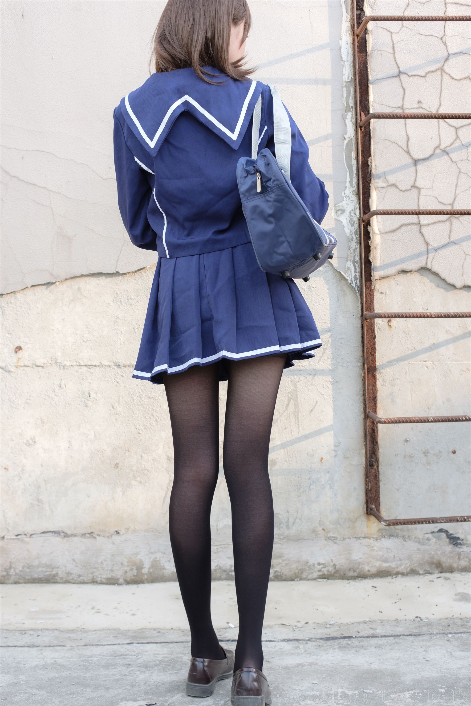 [森萝财团]萝莉丝足写真 X-043