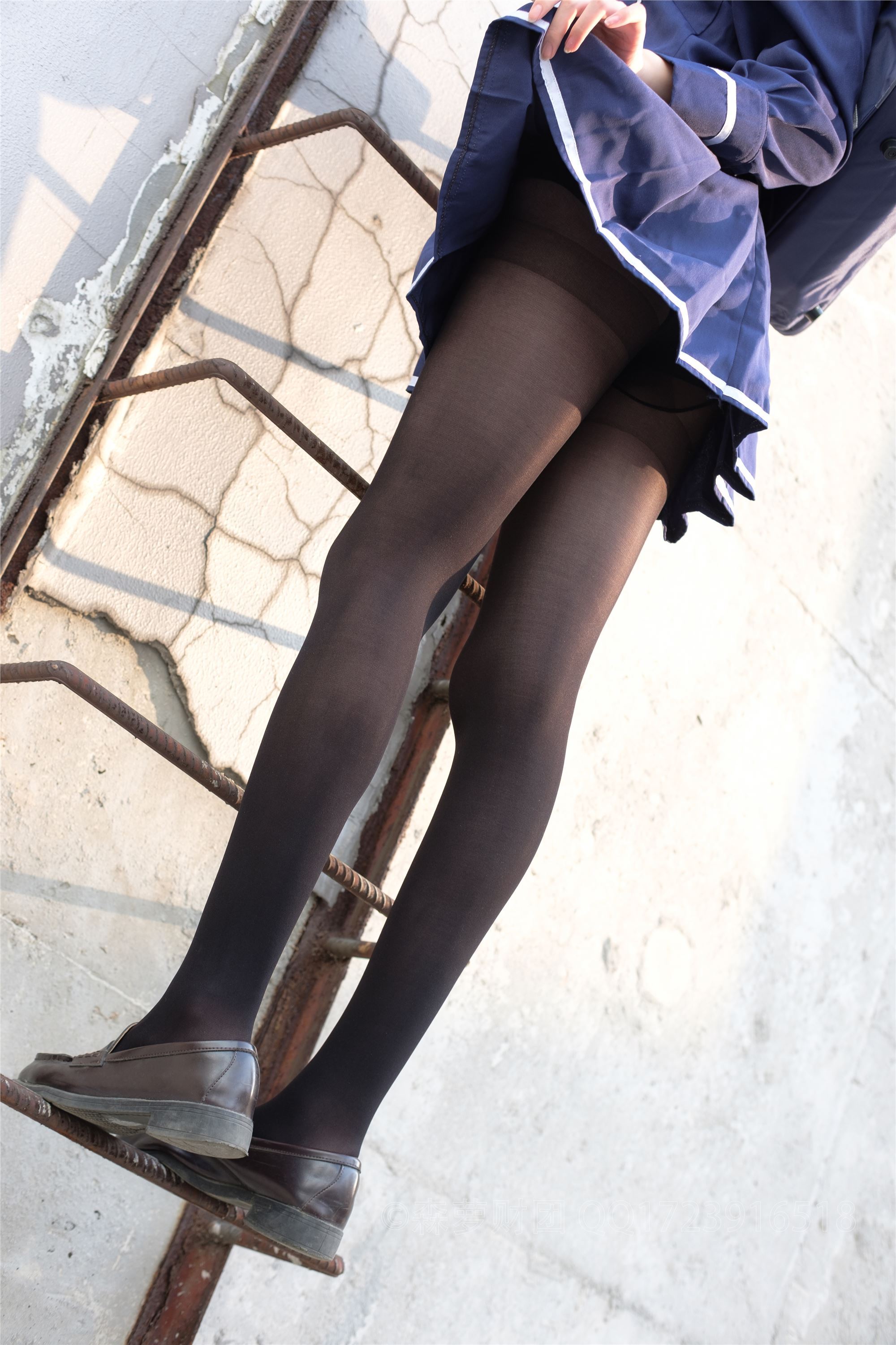 [森萝财团]萝莉丝足写真 X-043