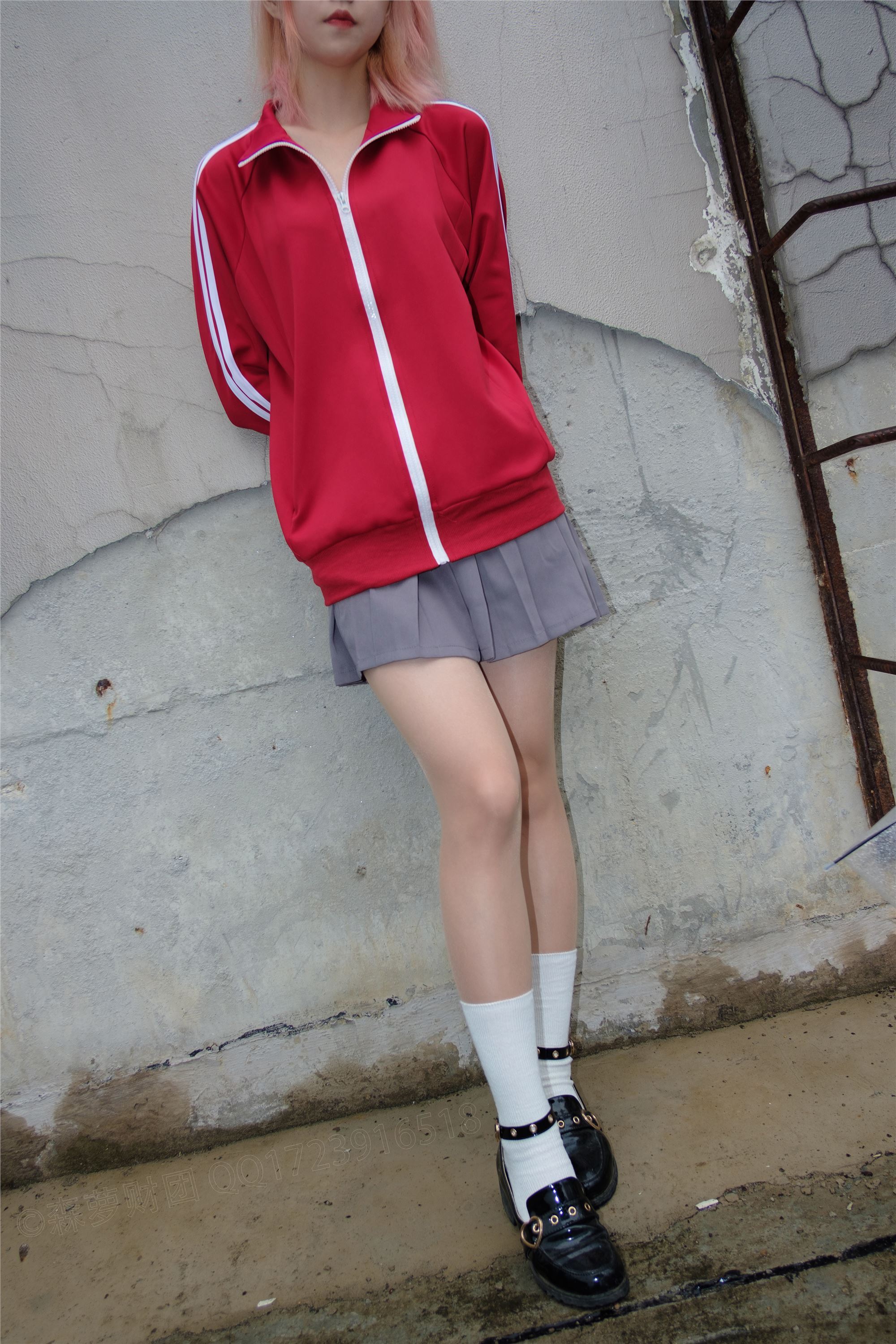 [森萝财团]萝莉丝足写真 X-044