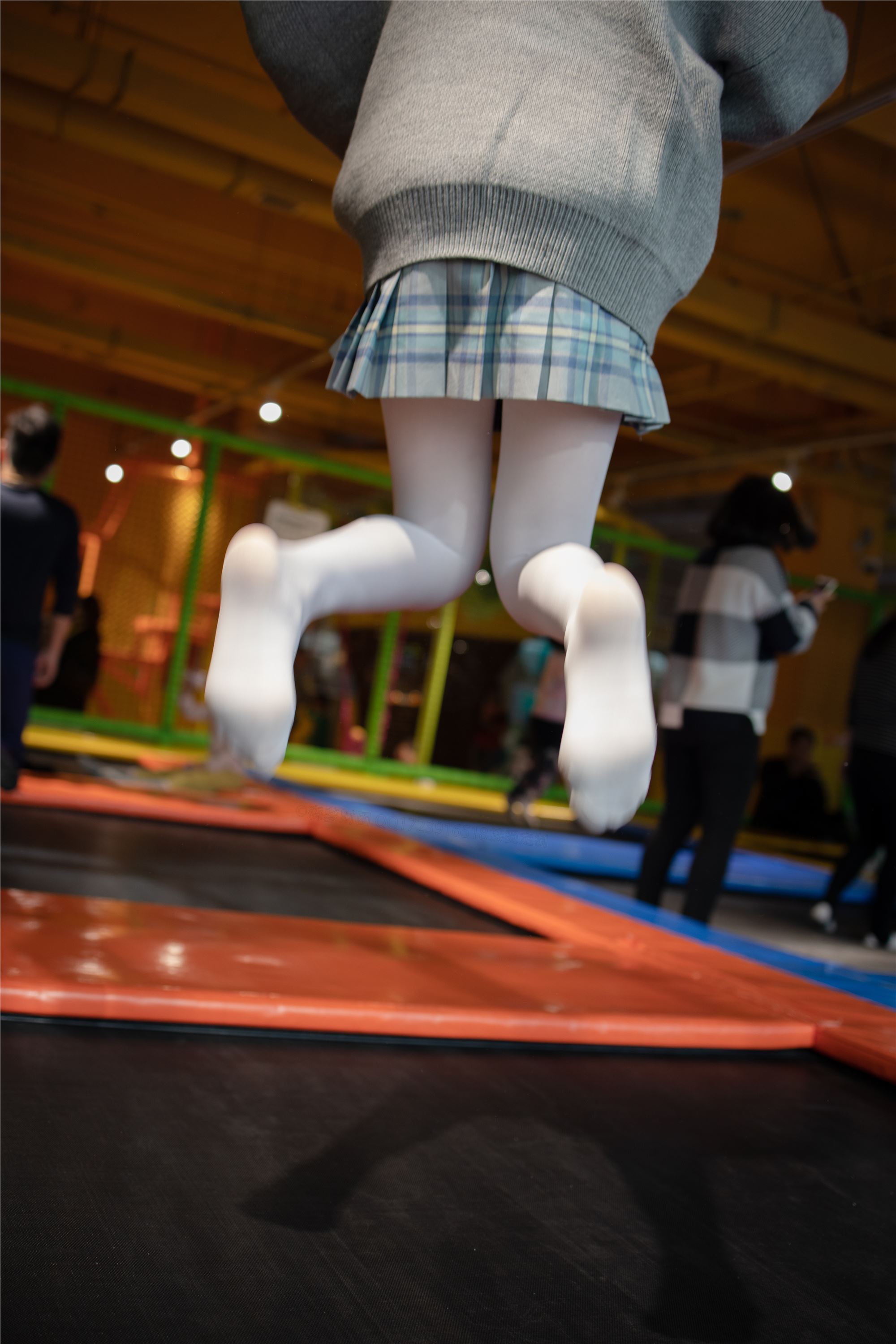 [森萝财团]萝莉丝足写真 X-047