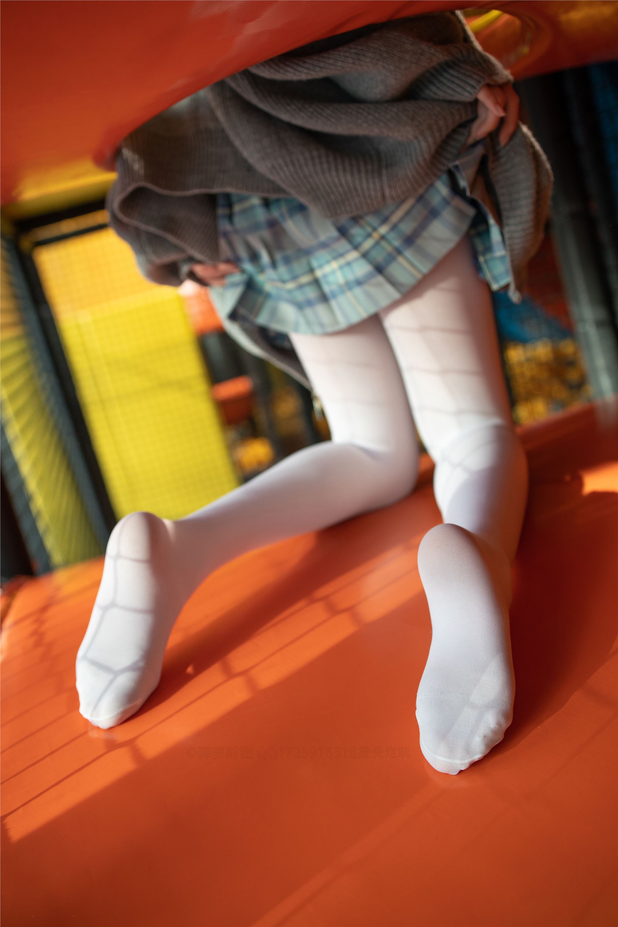 [森萝财团]萝莉丝足写真 X-047