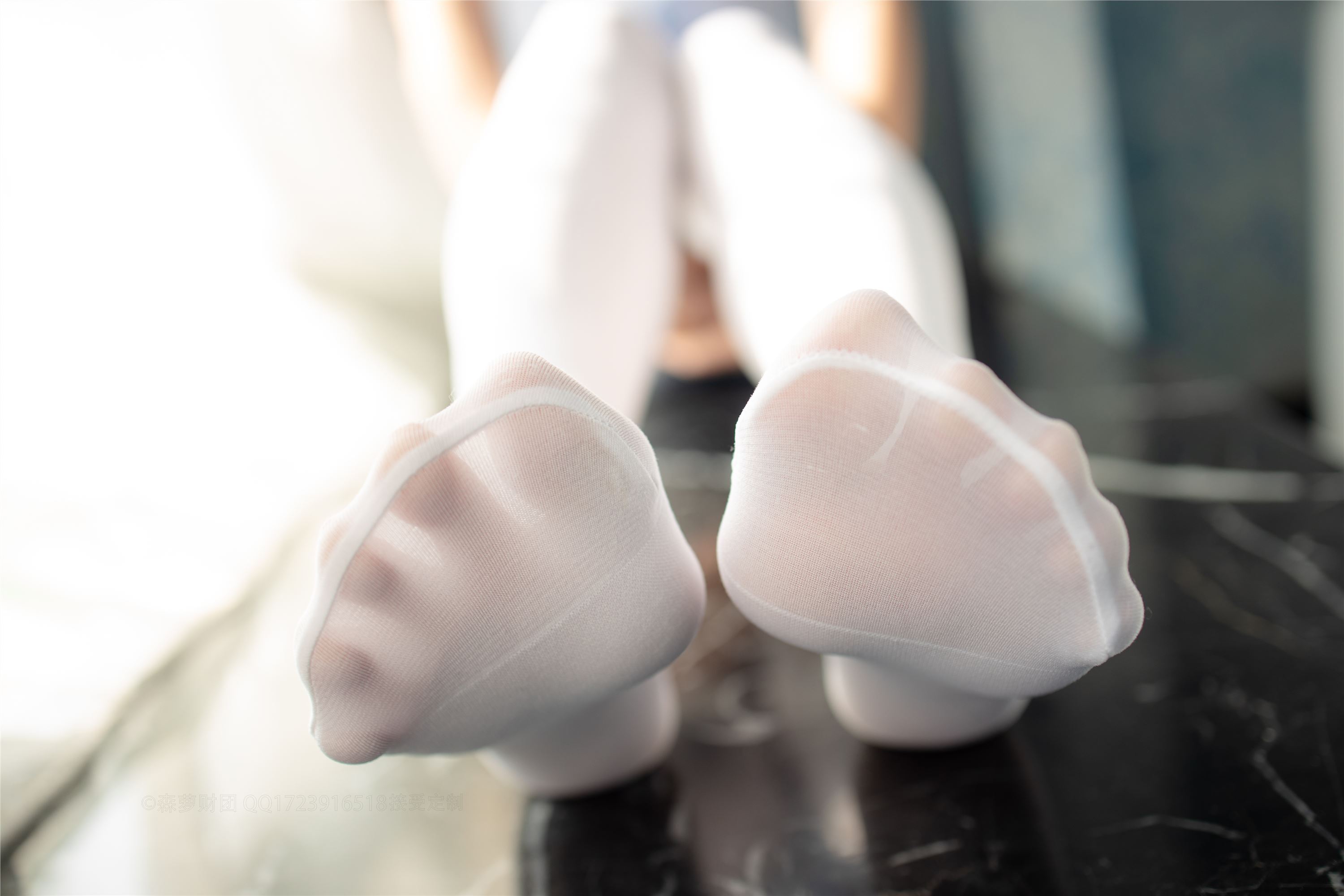 [森萝财团]萝莉丝足写真 X-049