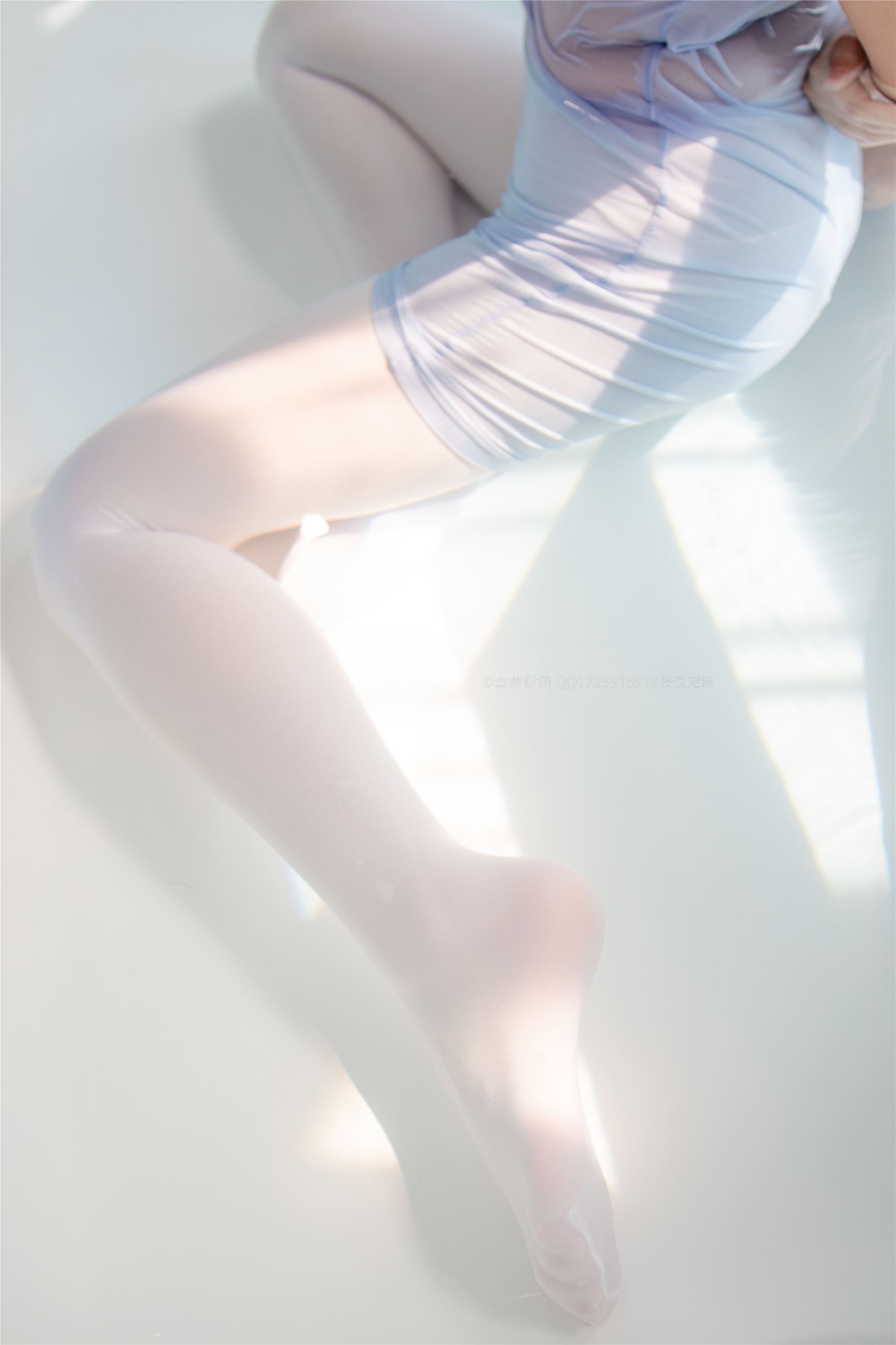 [森萝财团]萝莉丝足写真 X-049