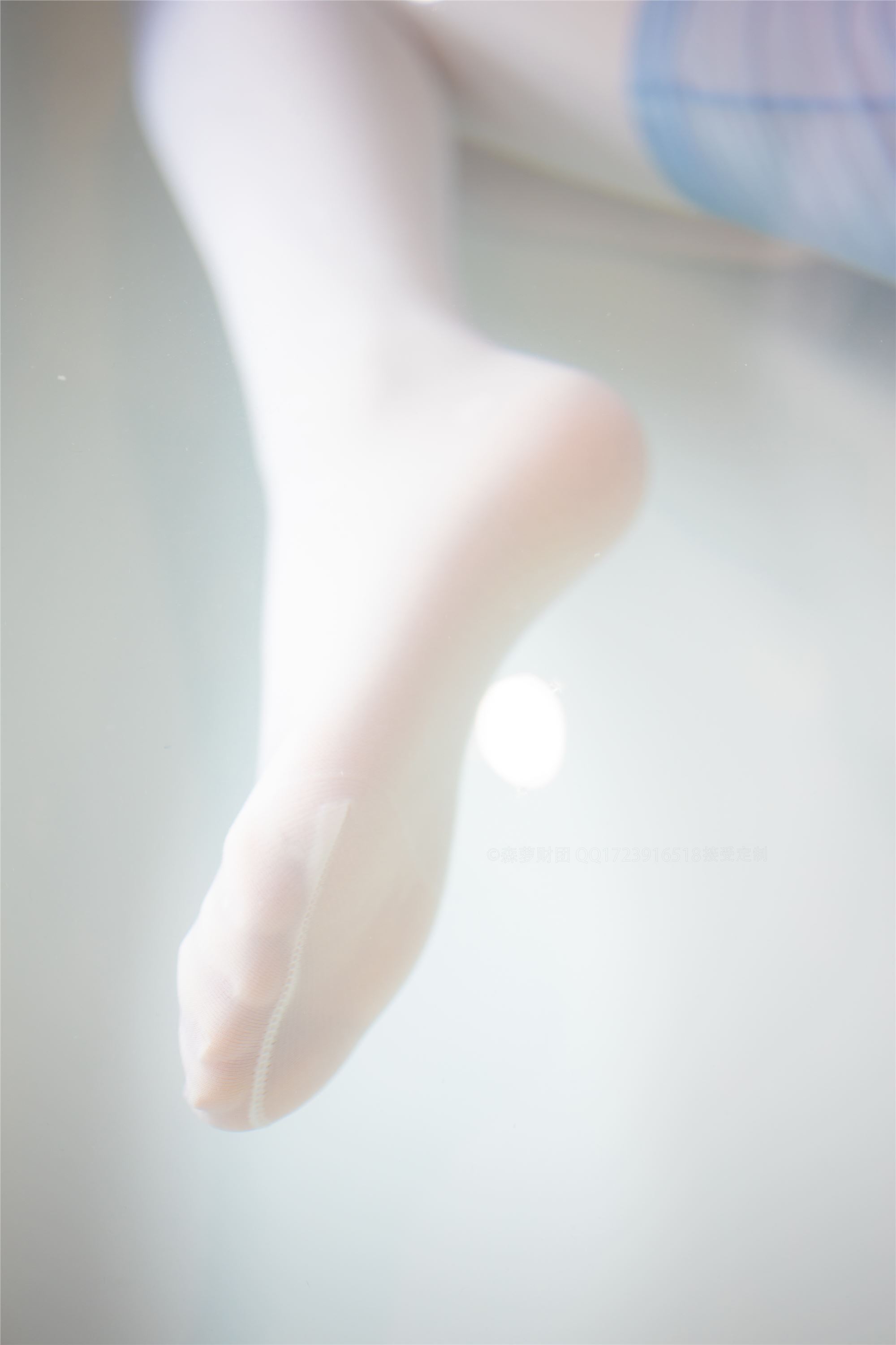 [森萝财团]萝莉丝足写真 X-049