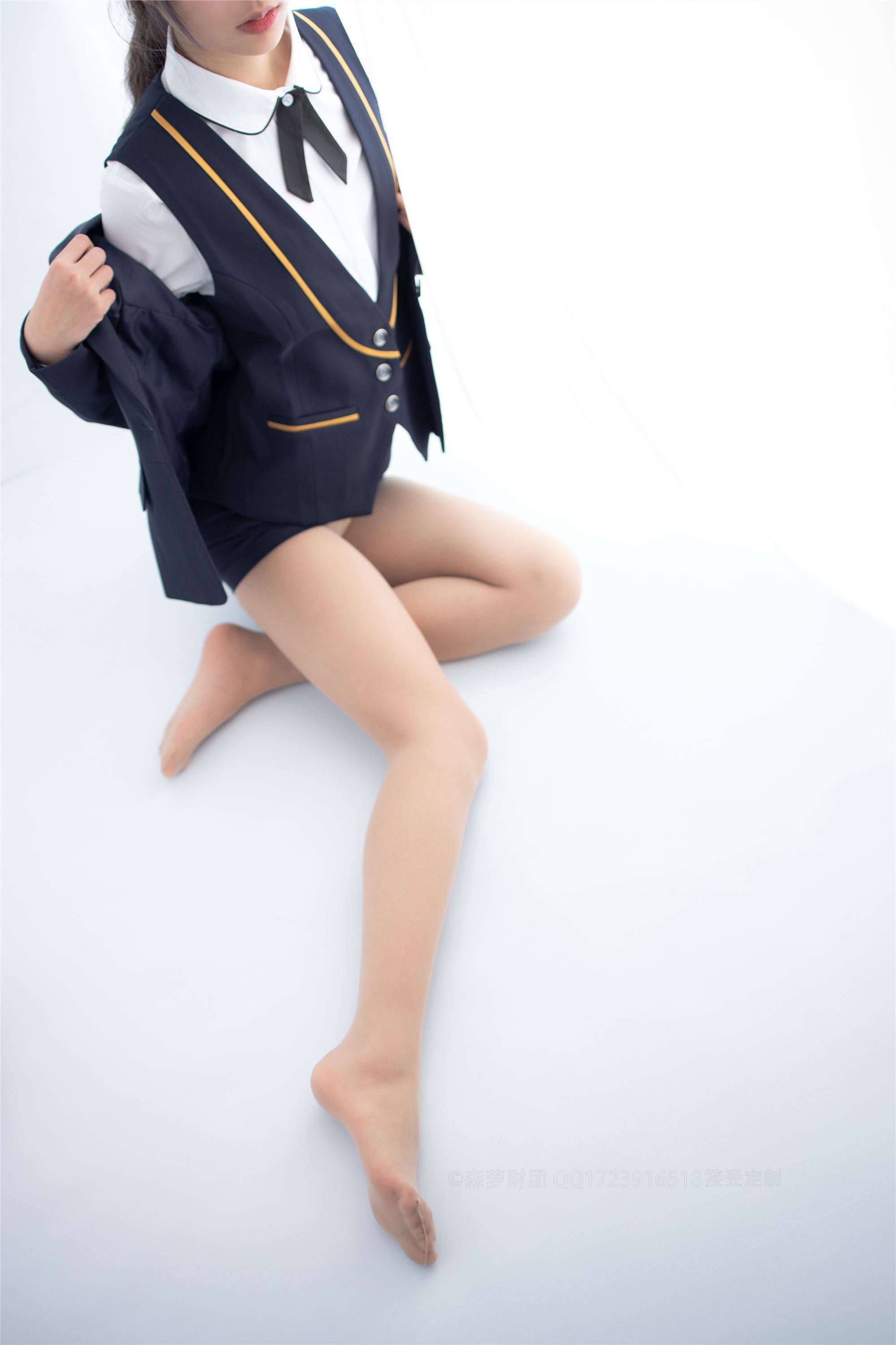 [森萝财团]萝莉丝足写真 X-050