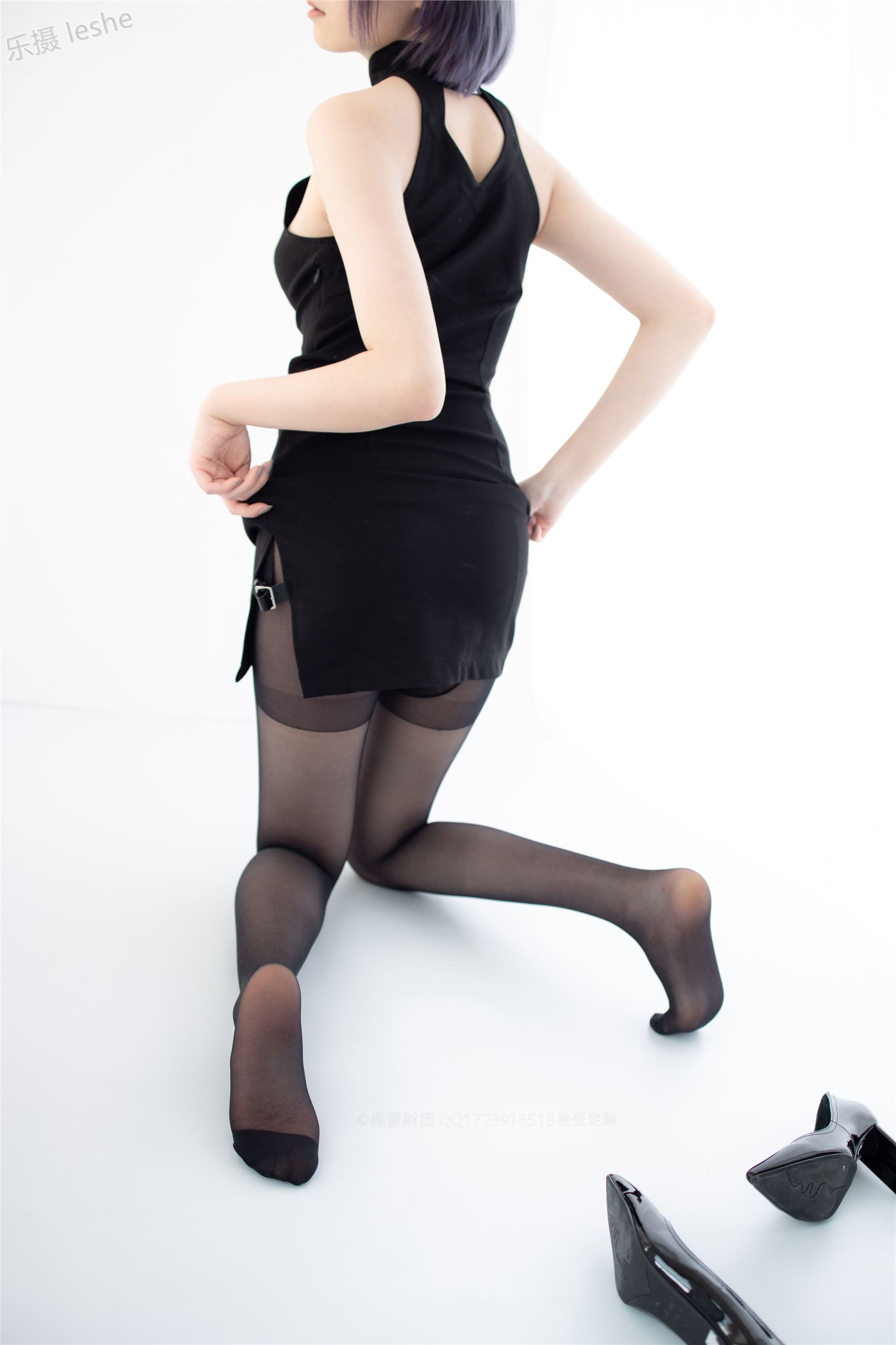 [森萝财团]萝莉丝足写真 X-051