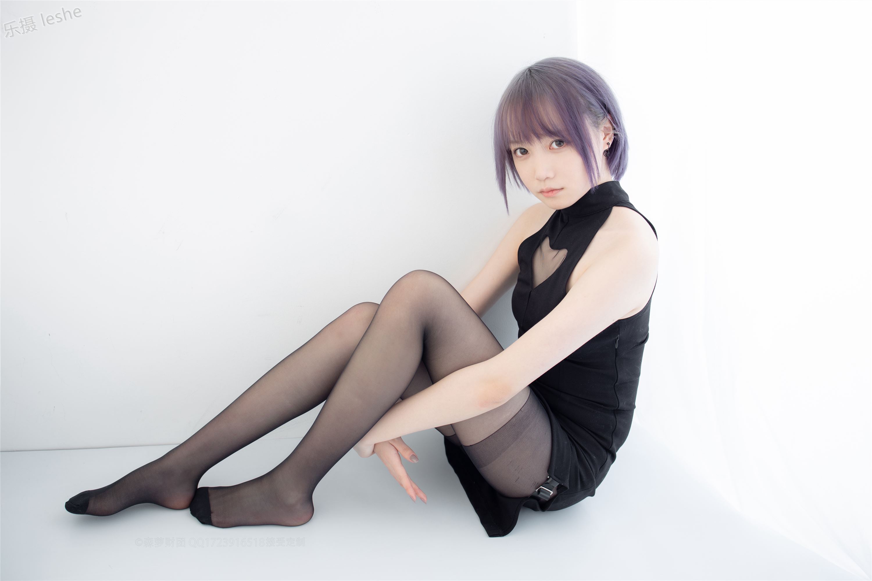 [森萝财团]萝莉丝足写真 X-051