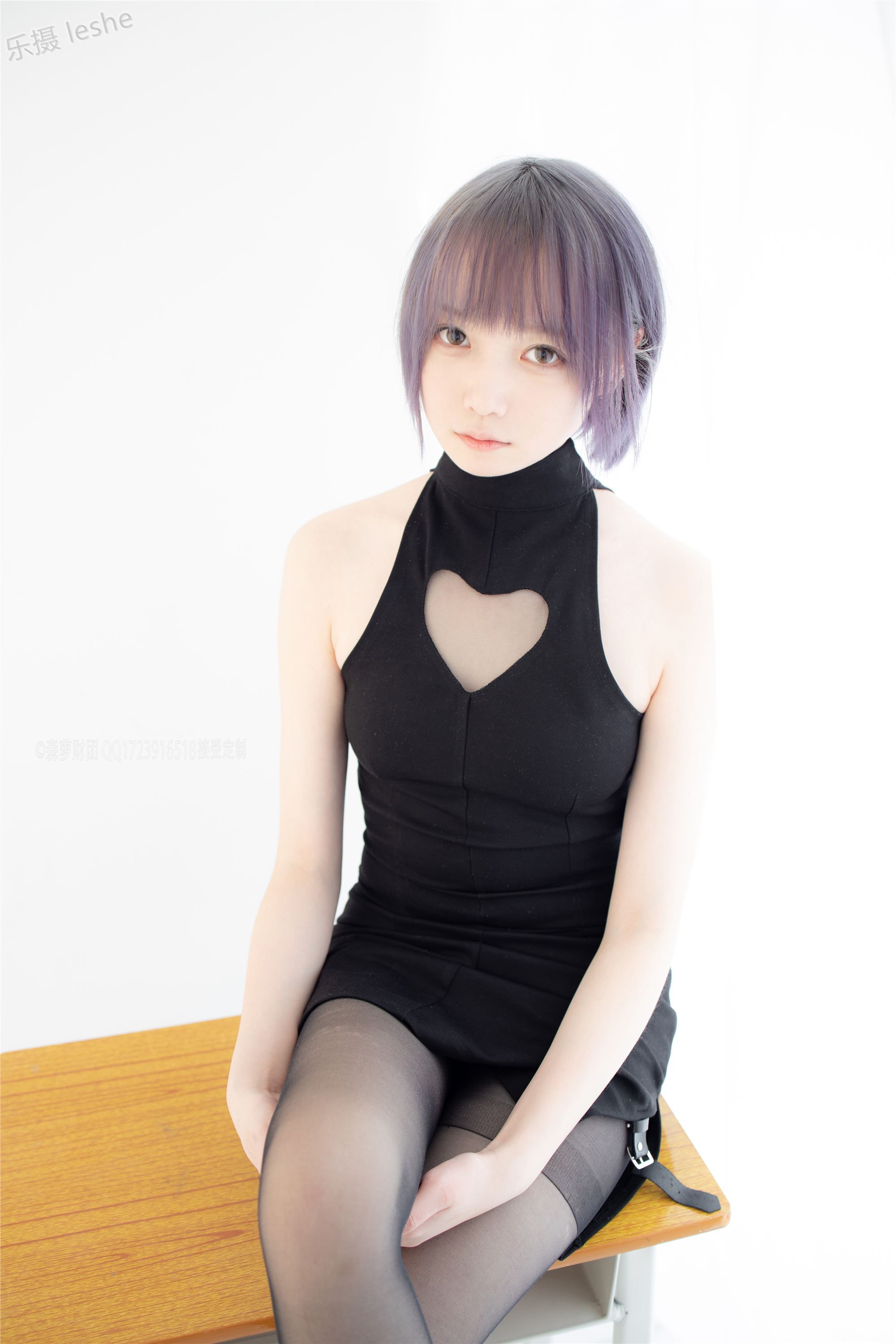 [森萝财团]萝莉丝足写真 X-051