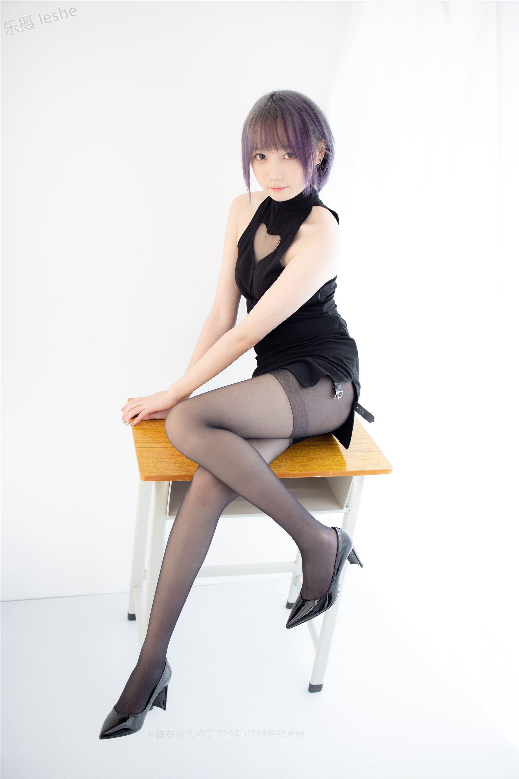 [森萝财团]萝莉丝足写真 X-051