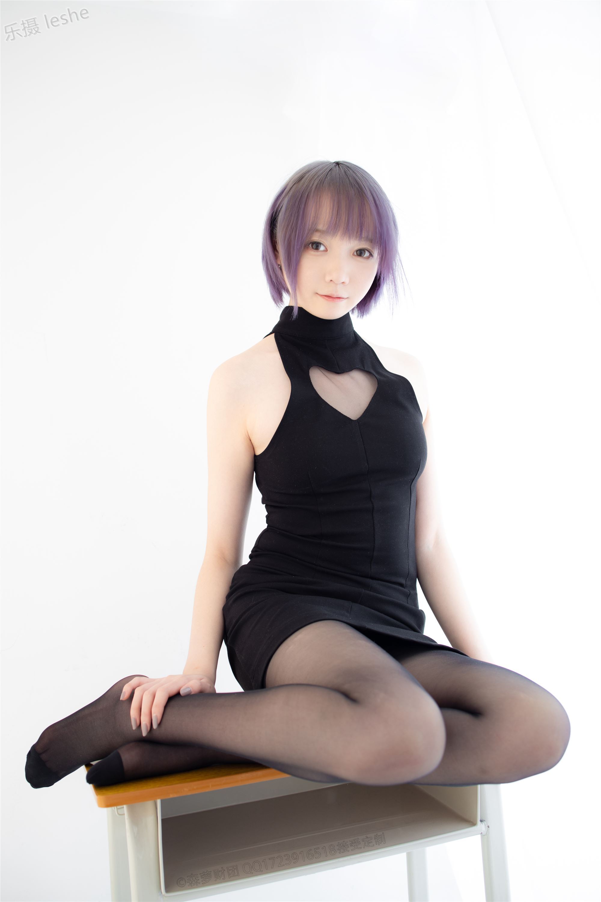 [森萝财团]萝莉丝足写真 X-051