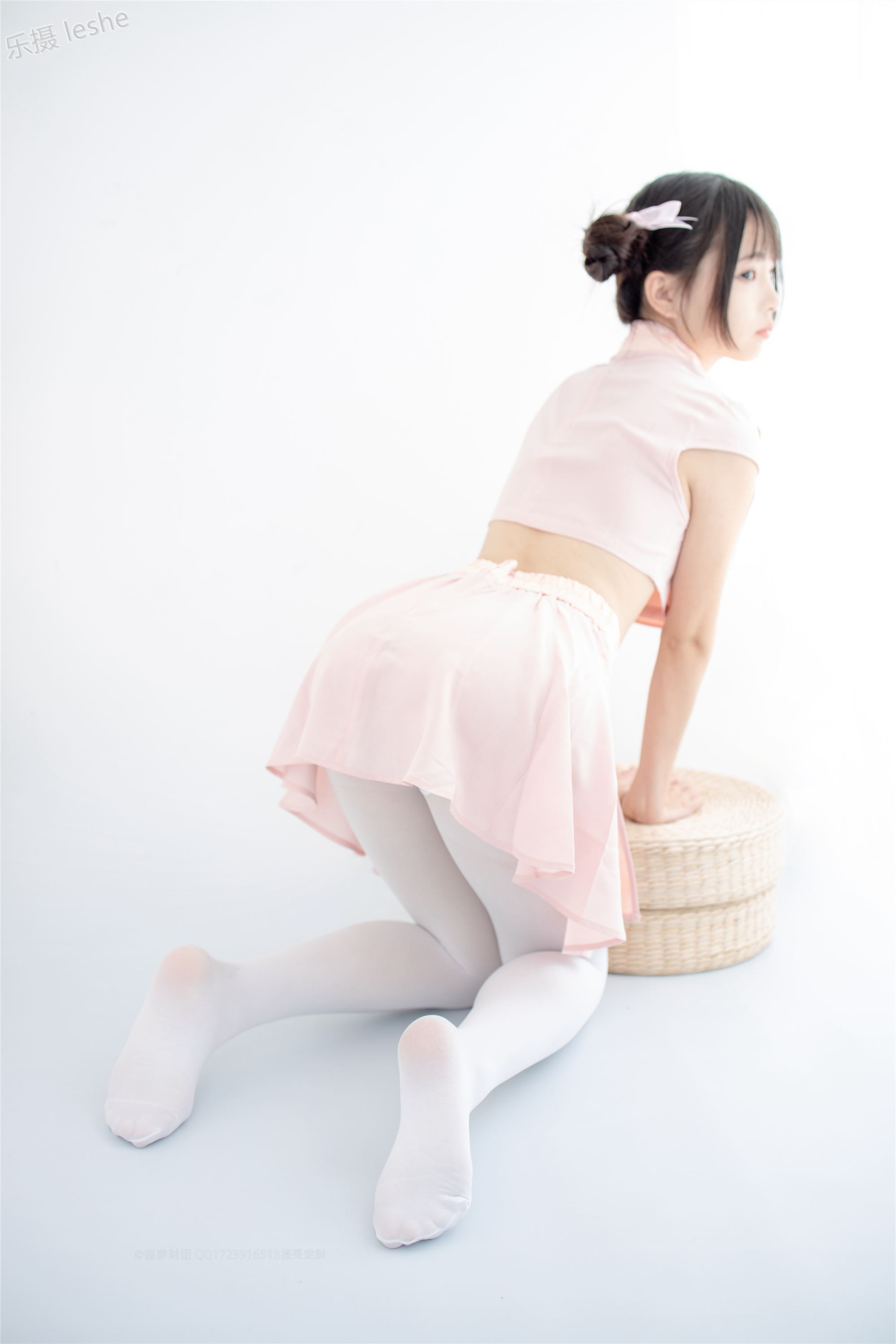 [森萝财团]萝莉丝足写真 X-052