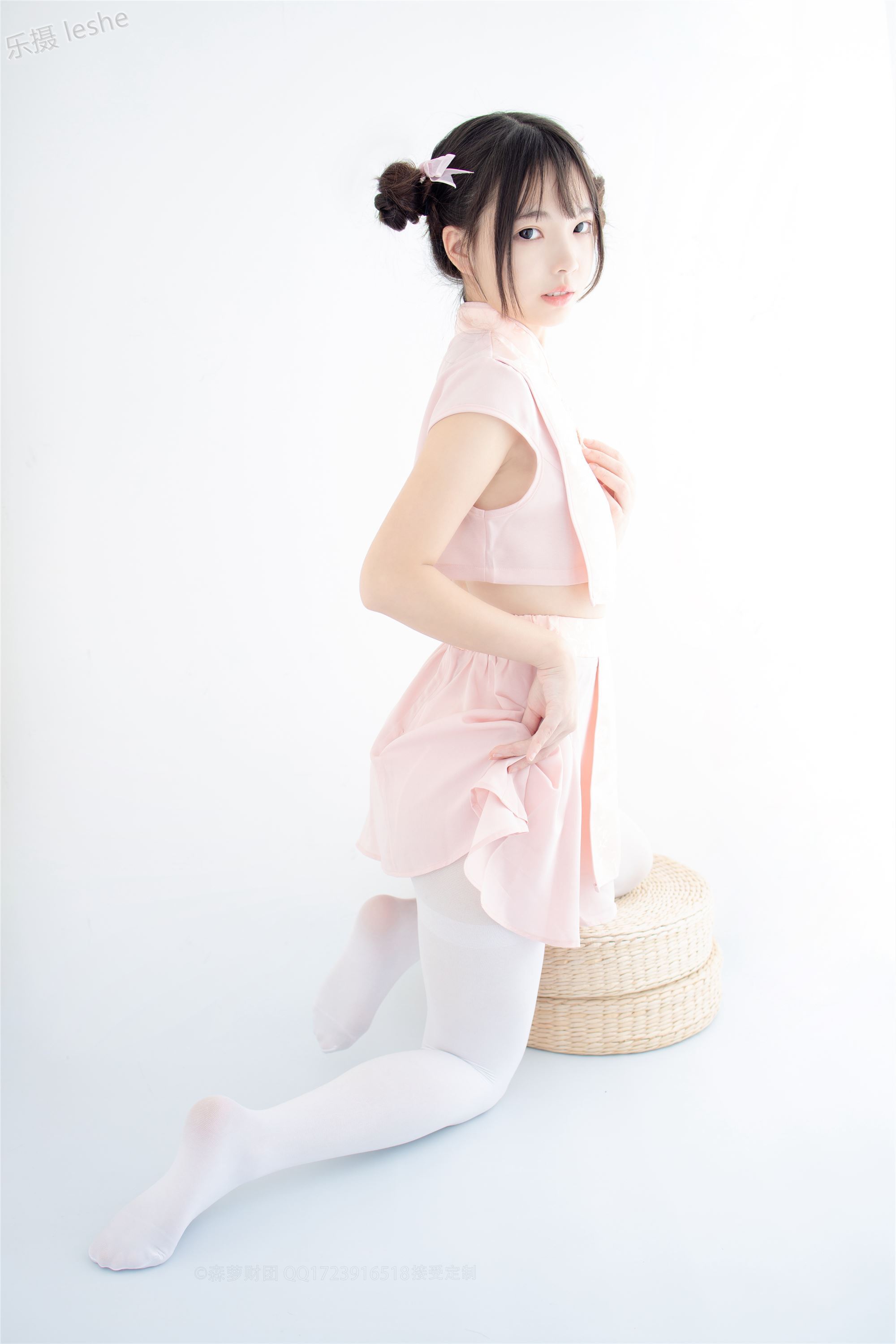 [森萝财团]萝莉丝足写真 X-052