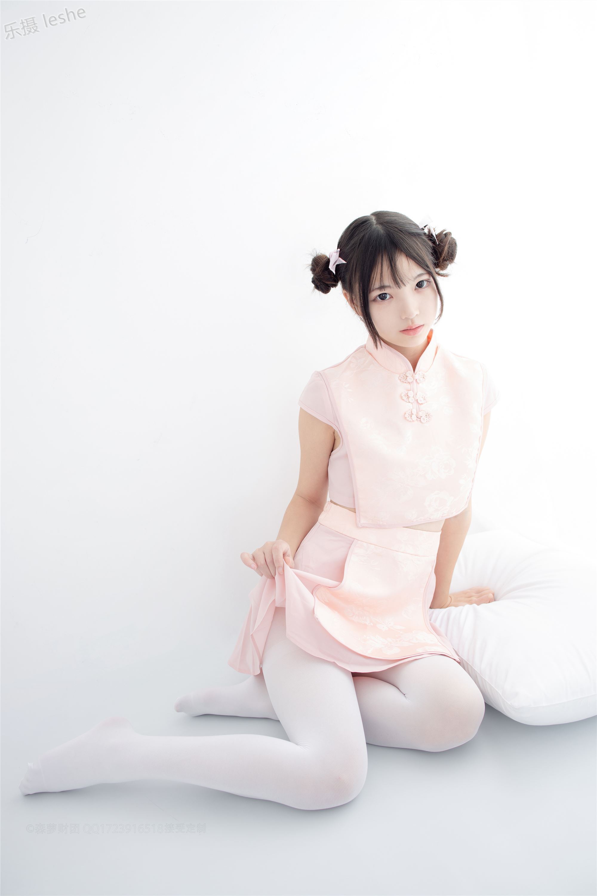 [森萝财团]萝莉丝足写真 X-052