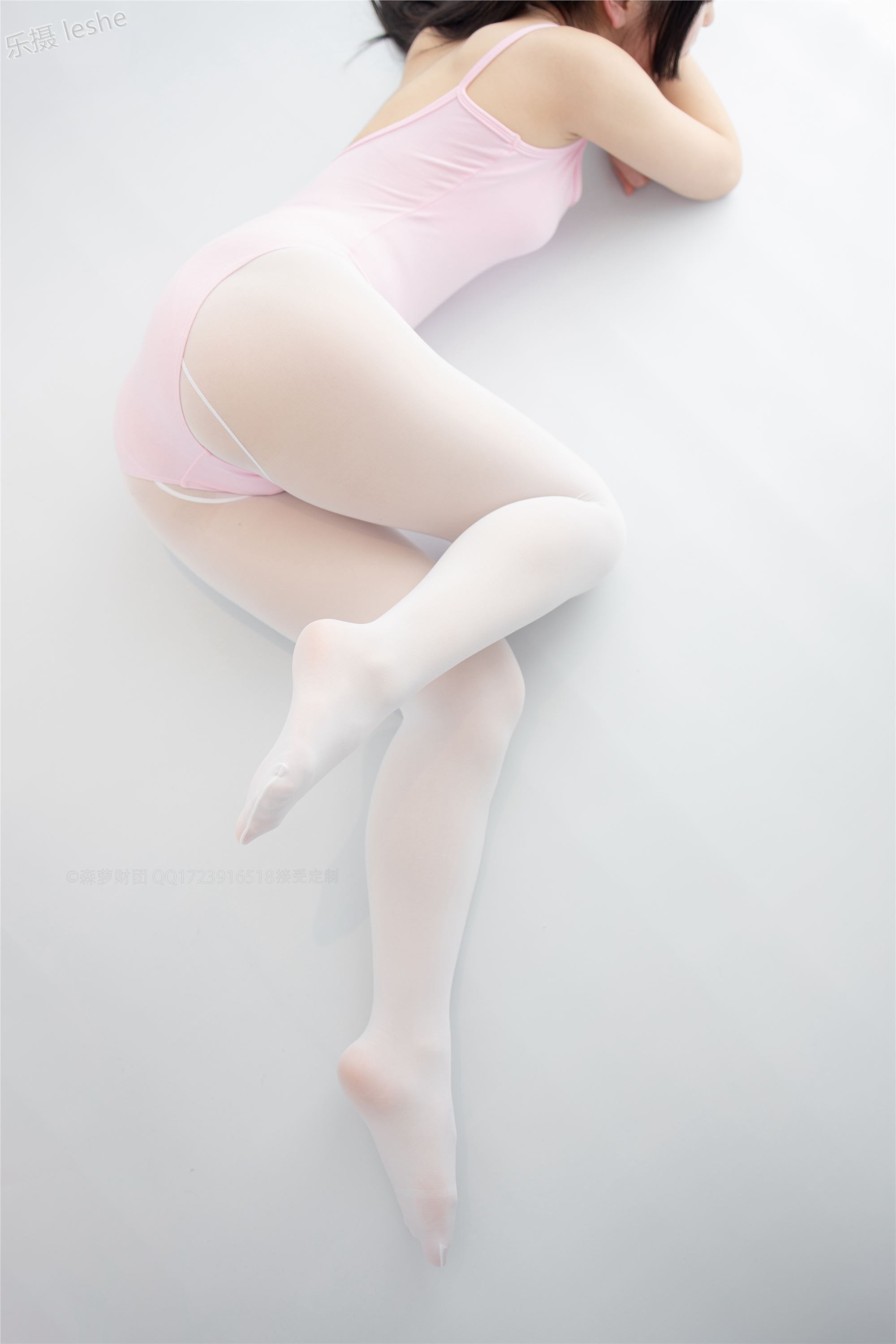 [森萝财团]萝莉丝足写真 X-053