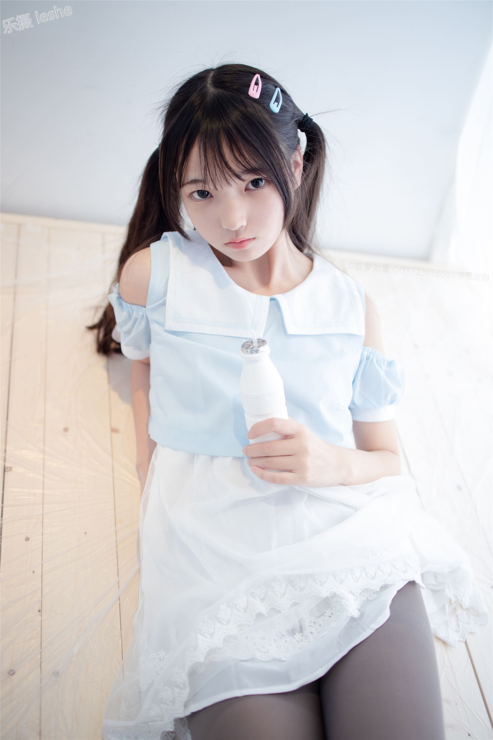 [森萝财团]萝莉丝足写真 X-054