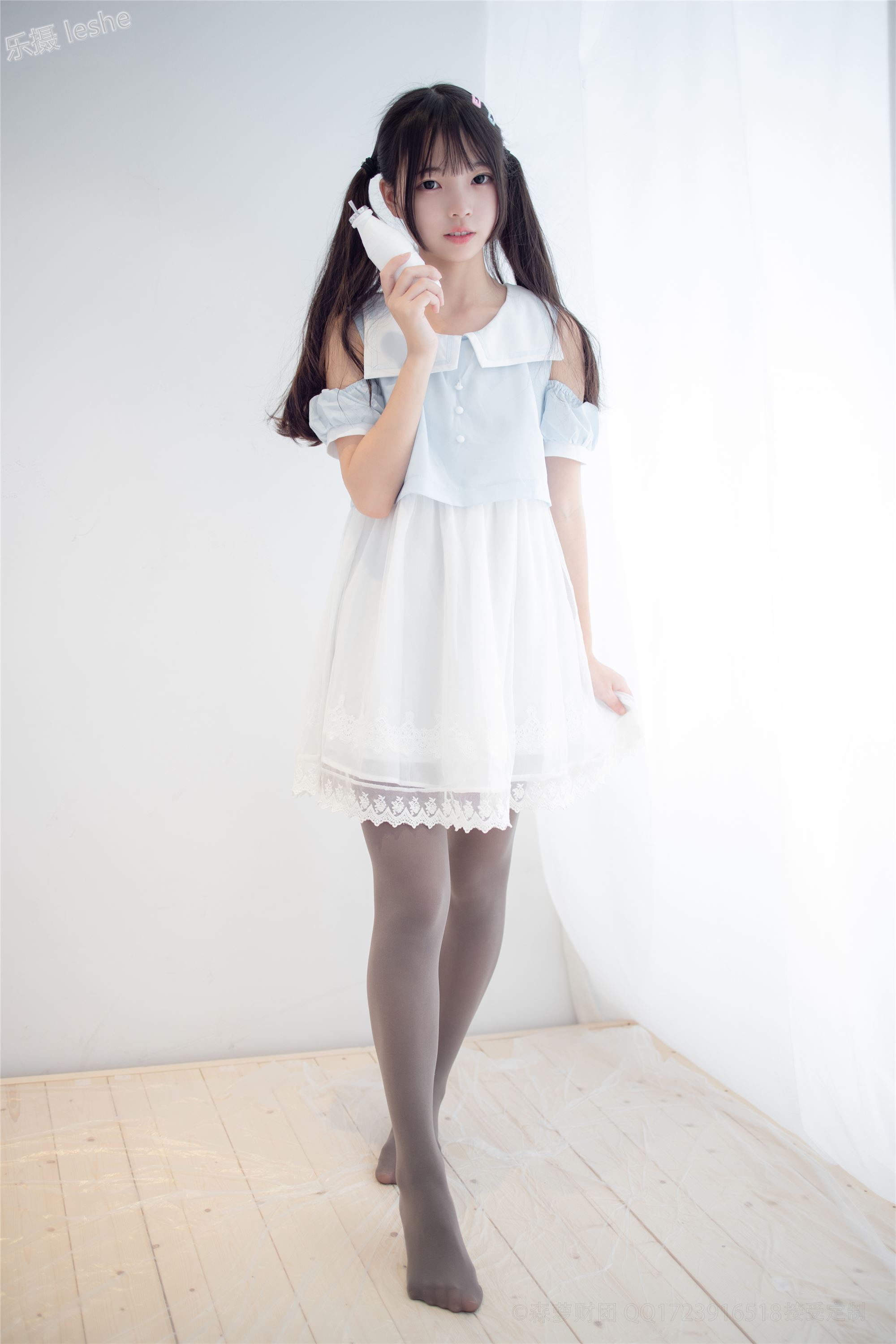 [森萝财团]萝莉丝足写真 X-054