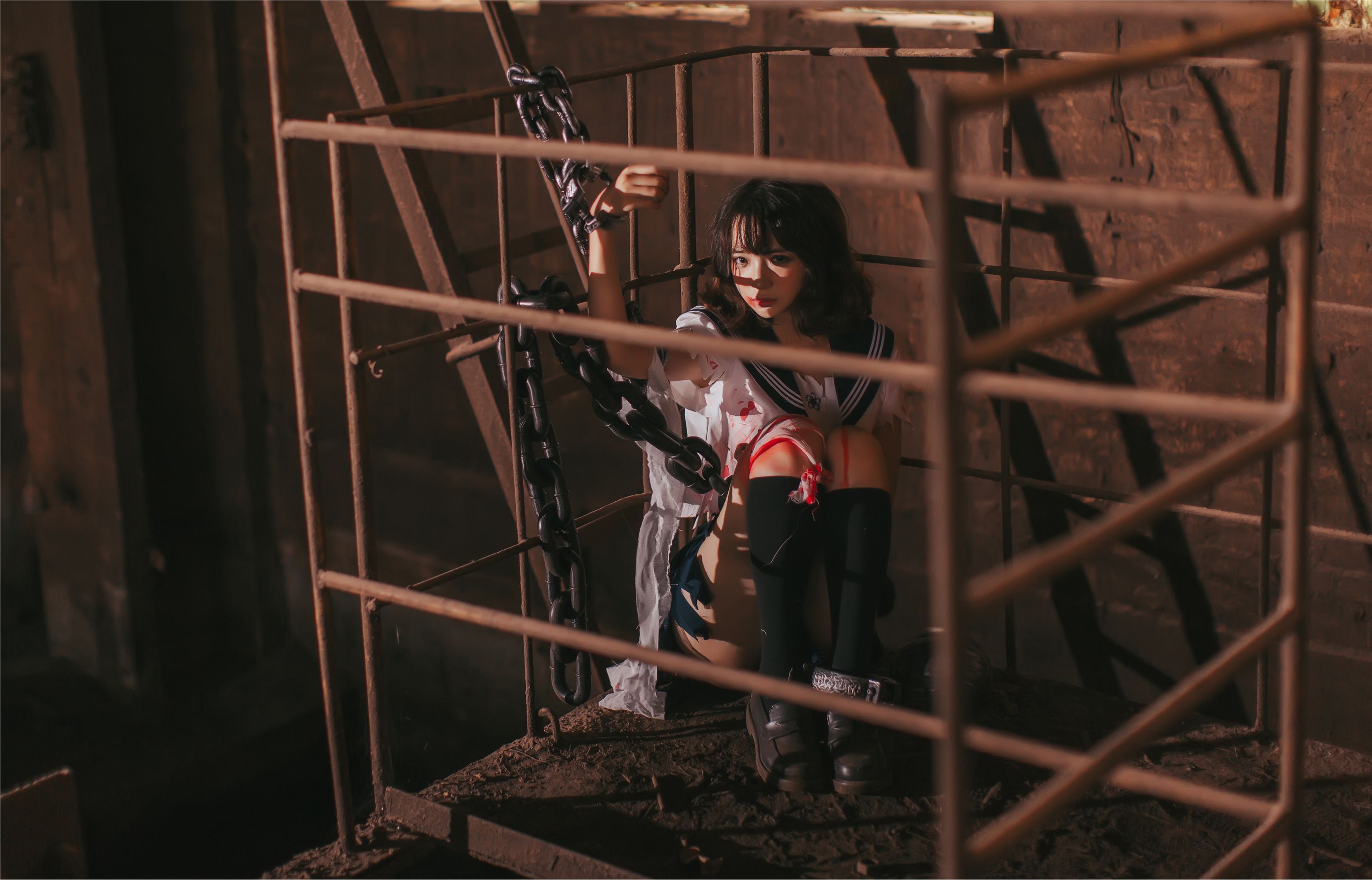 疯猫ss - 被囚禁的少女
