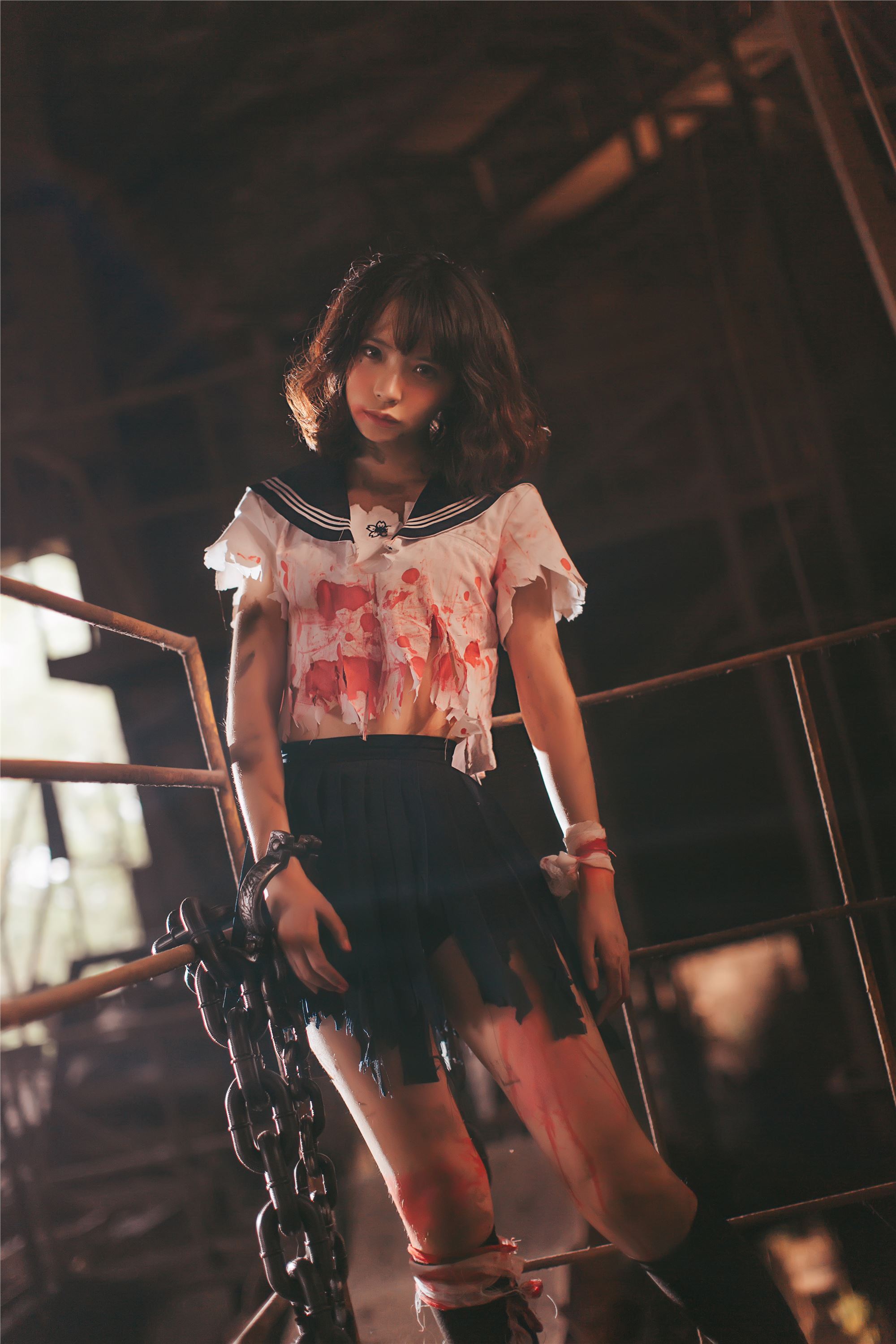 疯猫ss - 被囚禁的少女