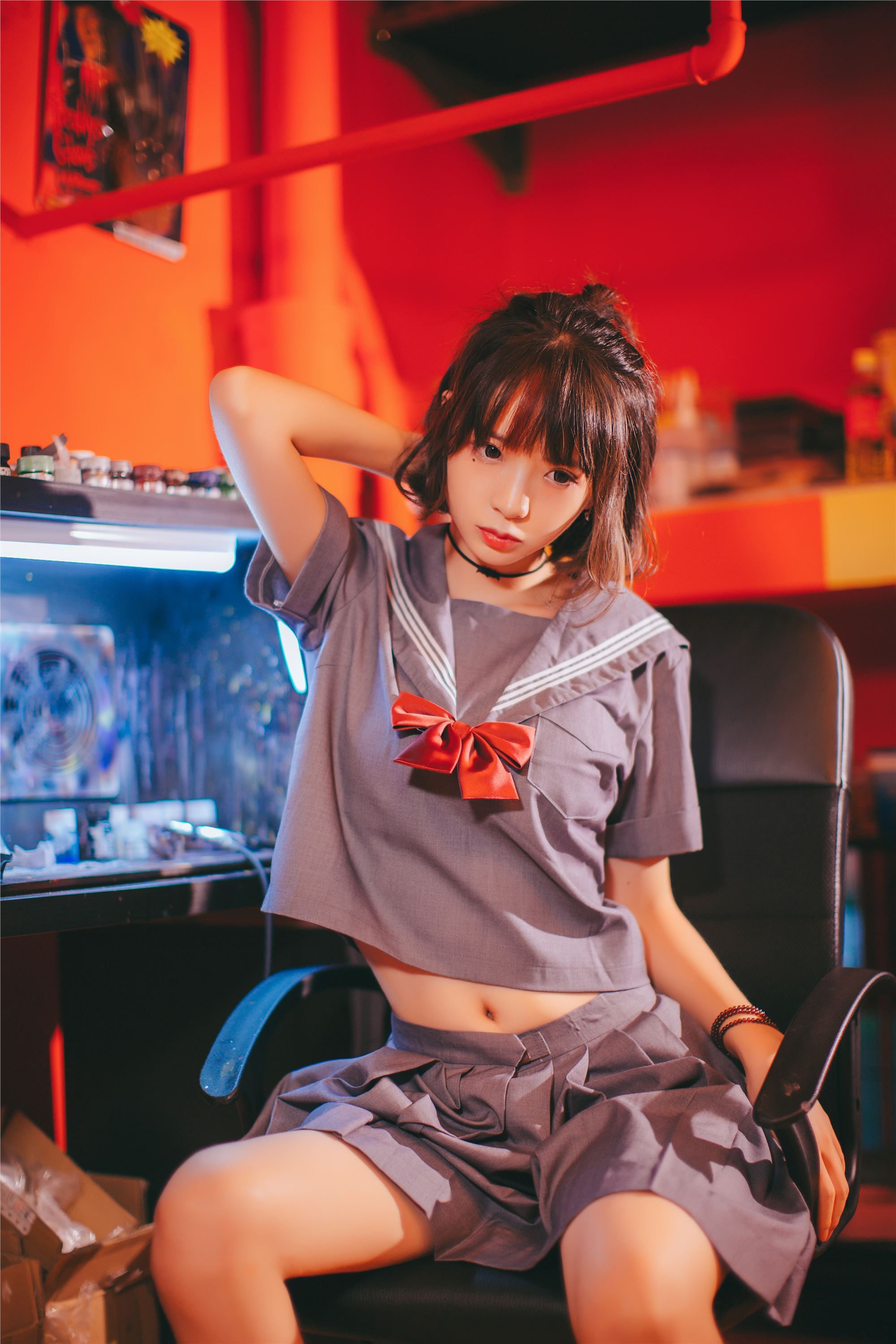 疯猫ss - 被囚禁的少女