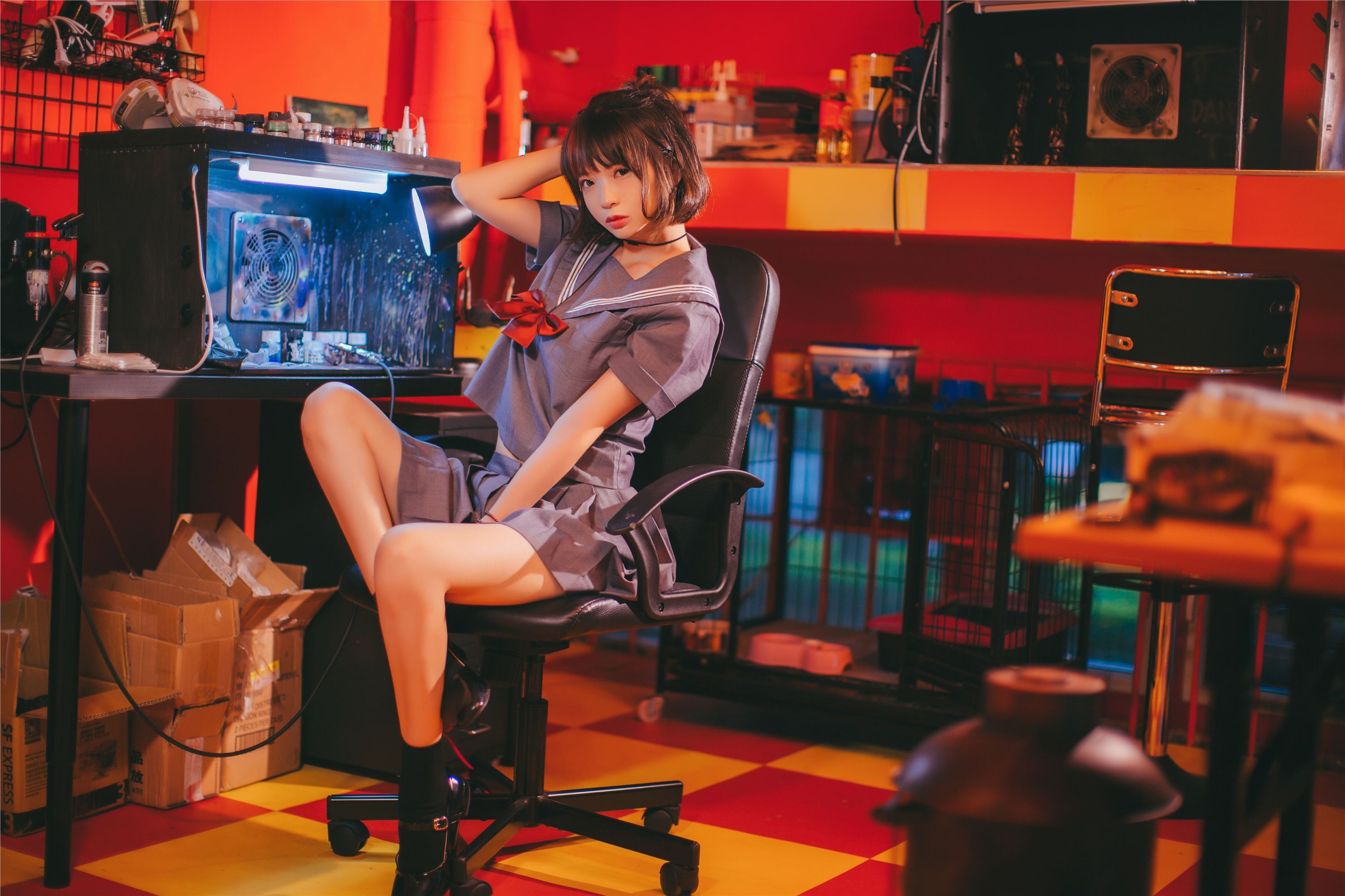 疯猫ss - 被囚禁的少女