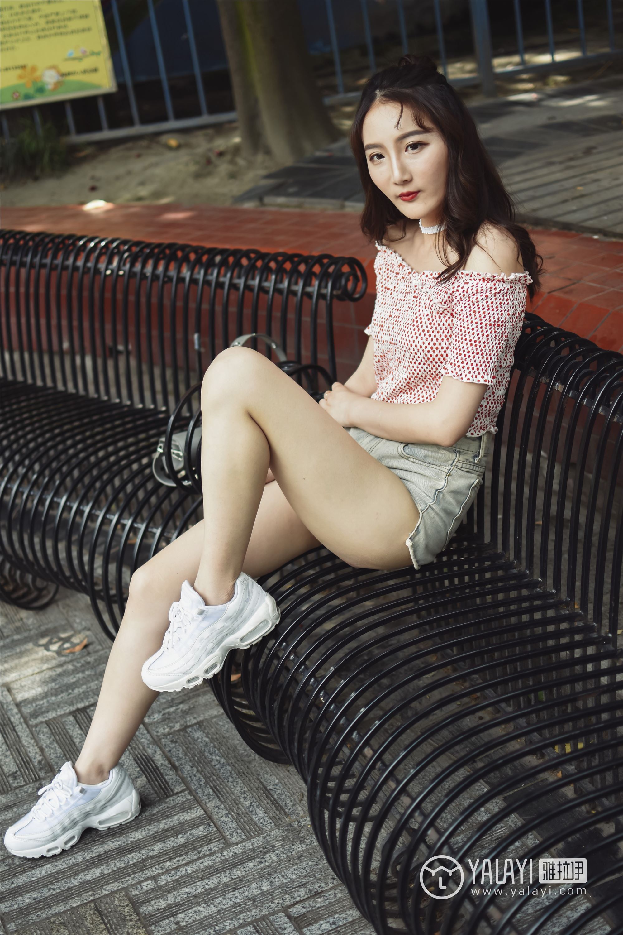 [YALAYI]雅拉伊 2018.06.06 No.006 乐园女孩肖肖 叶肖肖