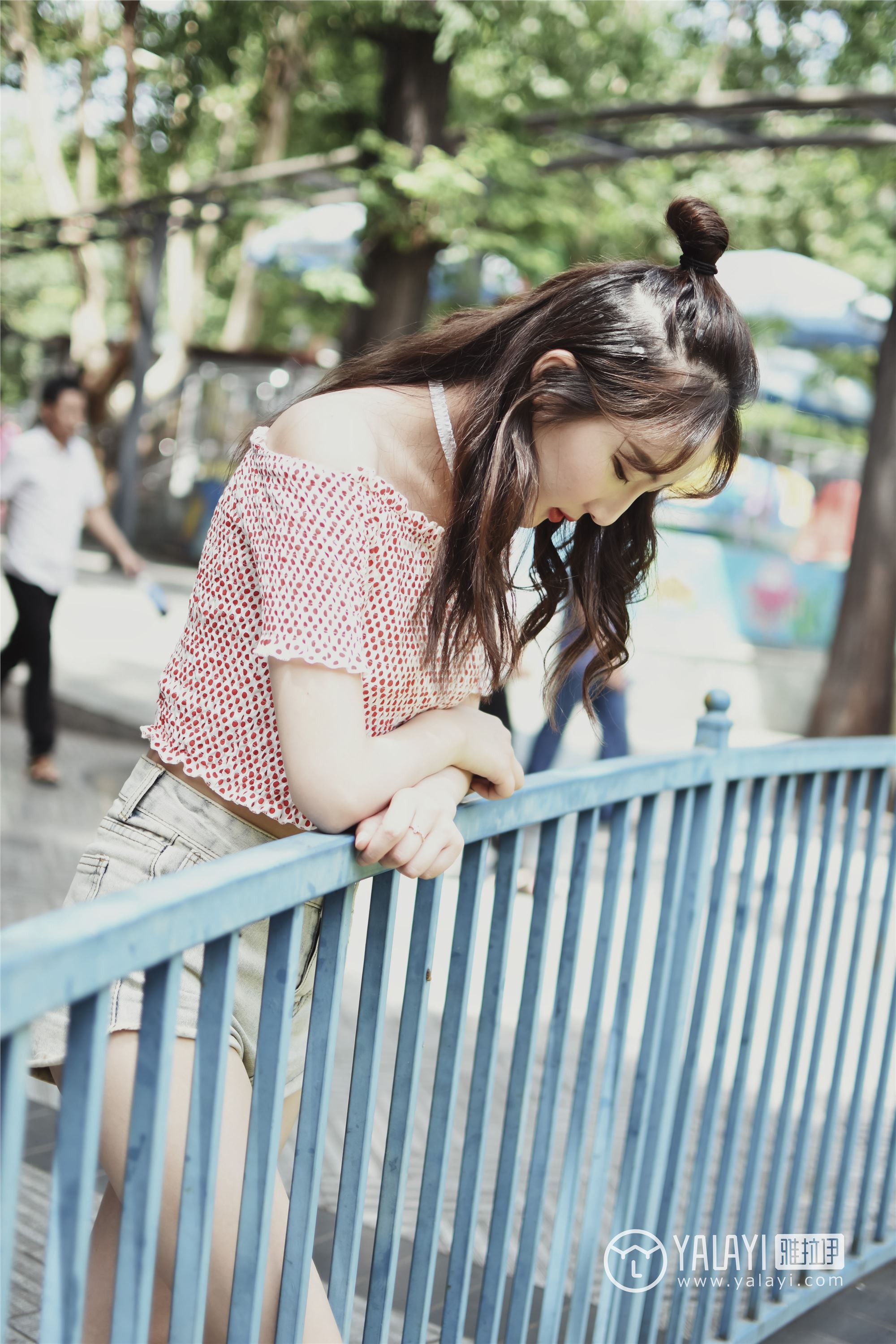[YALAYI]雅拉伊 2018.06.06 No.006 乐园女孩肖肖 叶肖肖