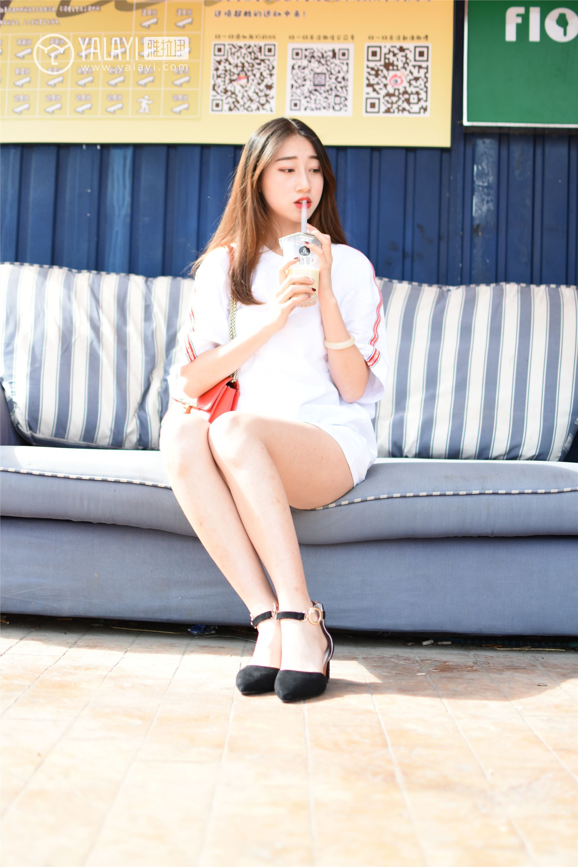 [YALAYI雅拉伊]2018.10.25 No.013 阳光下的裸腿单车 木晓雨