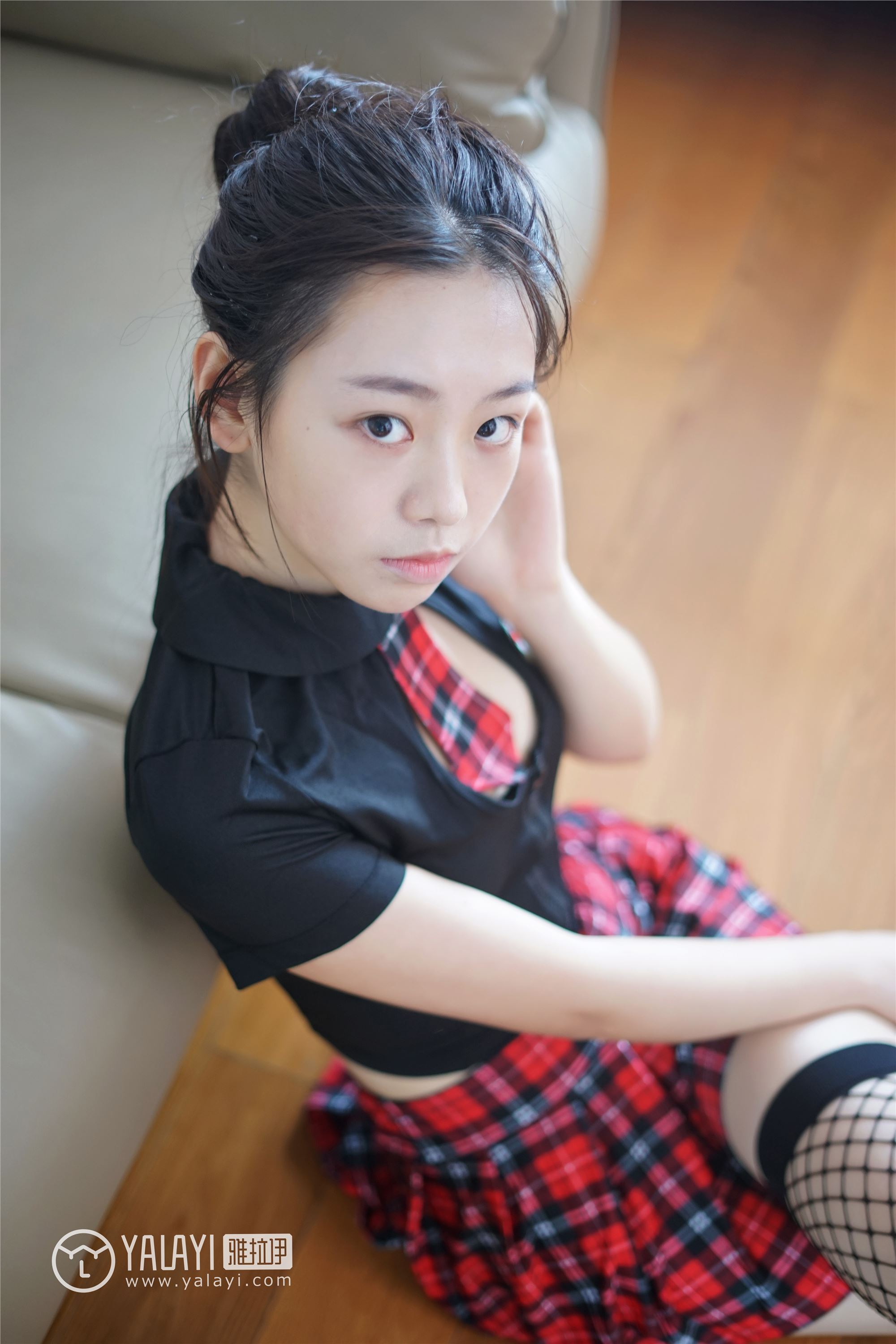 [YALAYI雅拉伊] 2018.12.11 No.022 私房物语 严冰冰