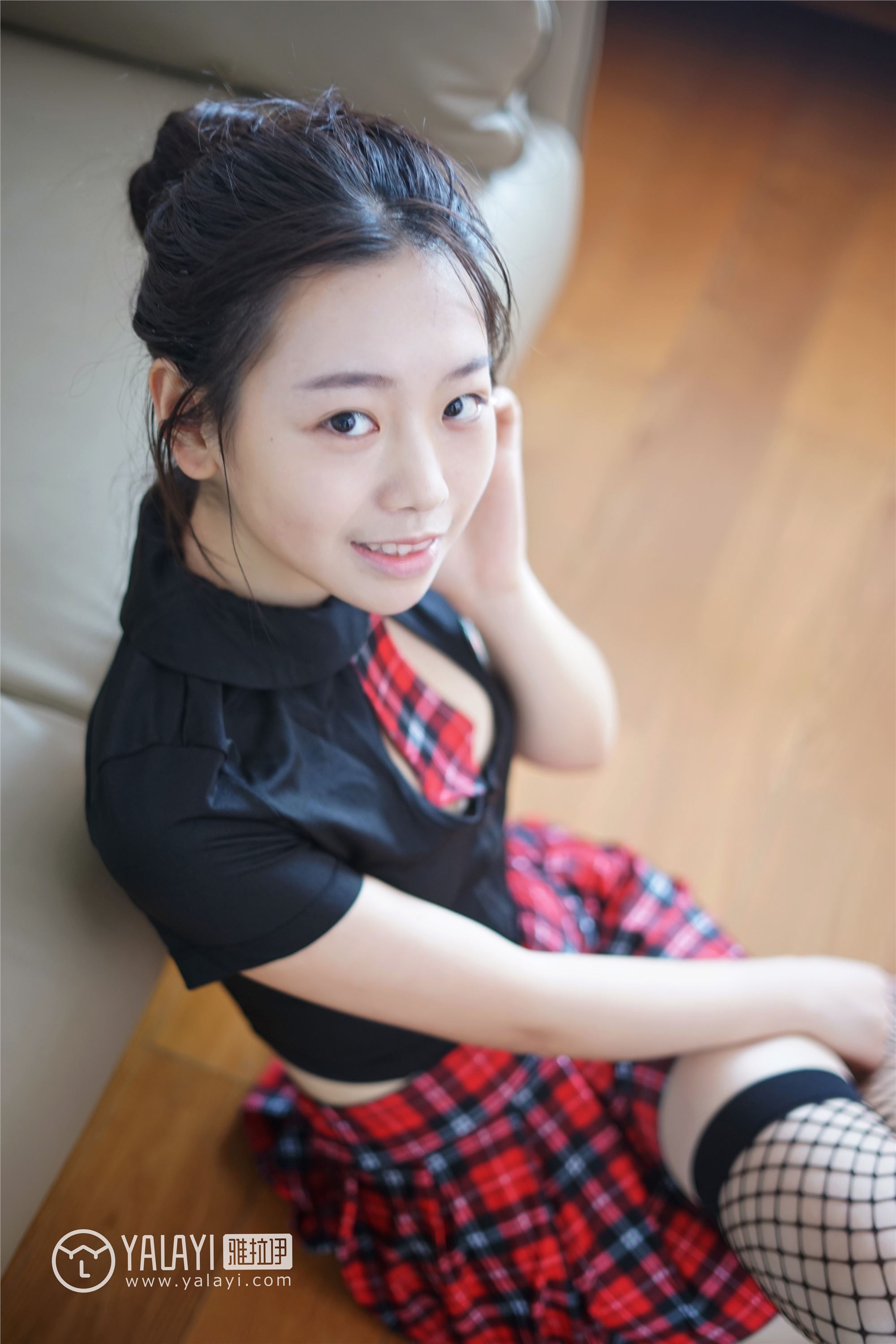 [YALAYI雅拉伊] 2018.12.11 No.022 私房物语 严冰冰