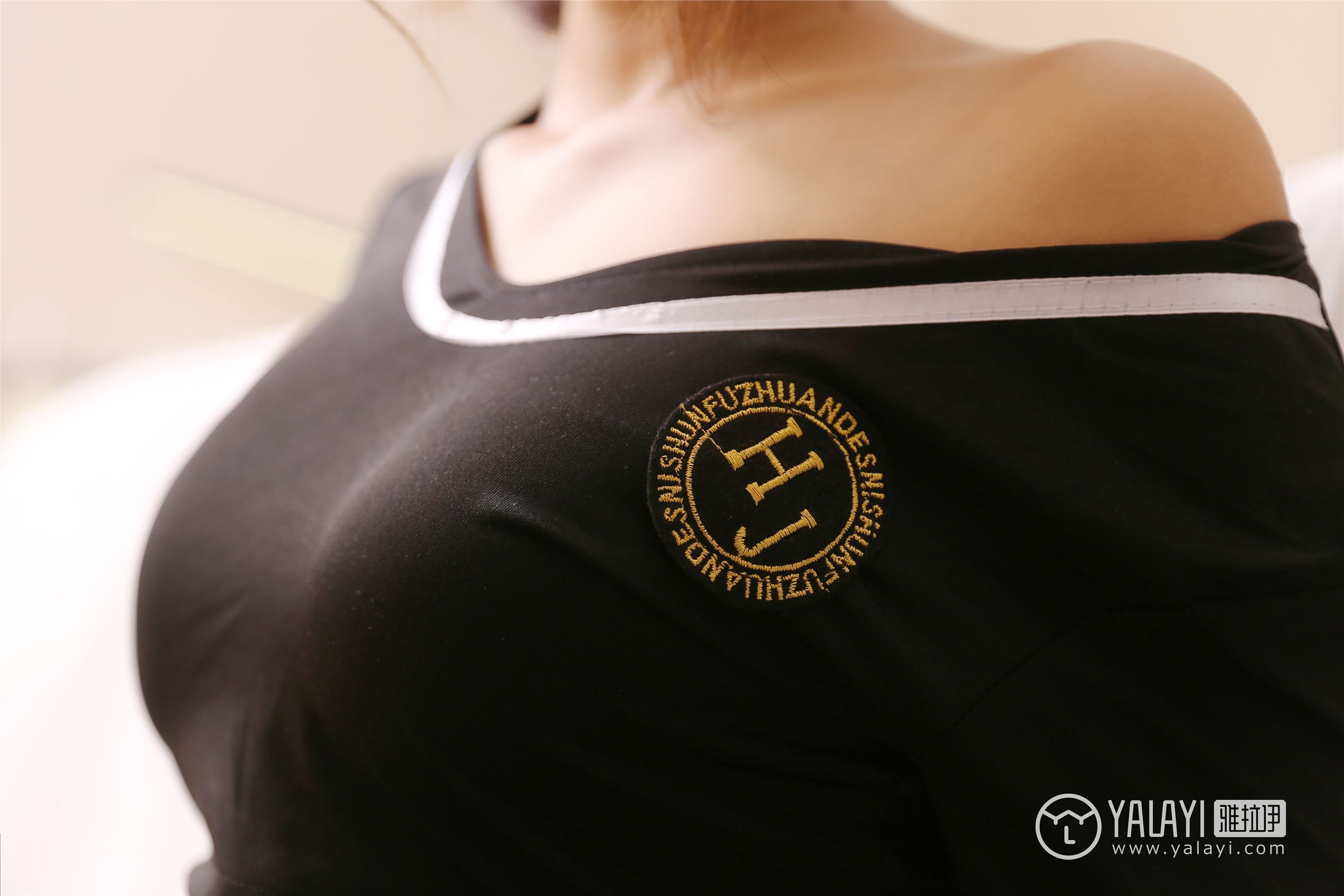 [YALAYI雅拉伊] 2018.12.12 No.023 性感情趣学院风 兔洱