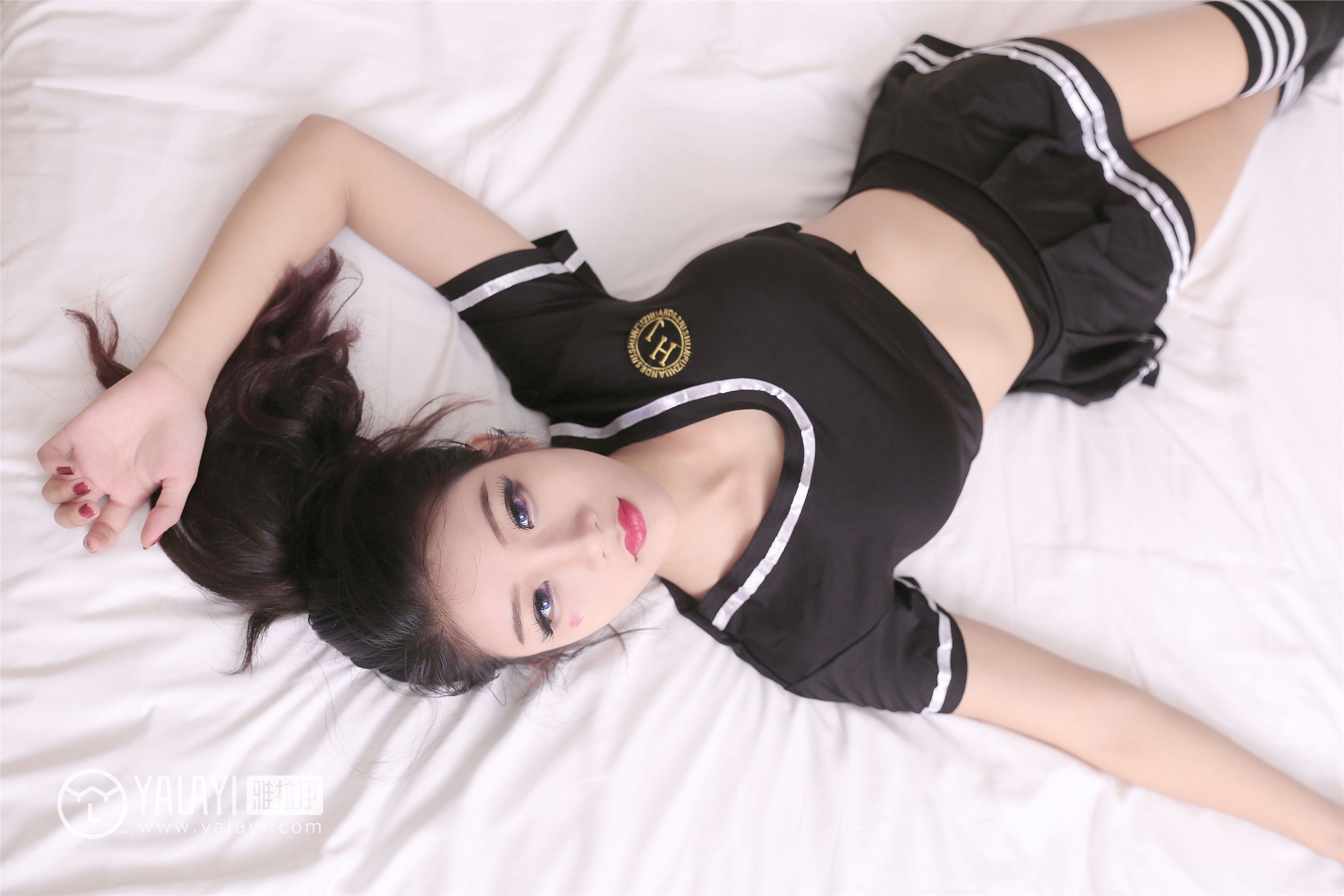 [YALAYI雅拉伊] 2018.12.12 No.023 性感情趣学院风 兔洱