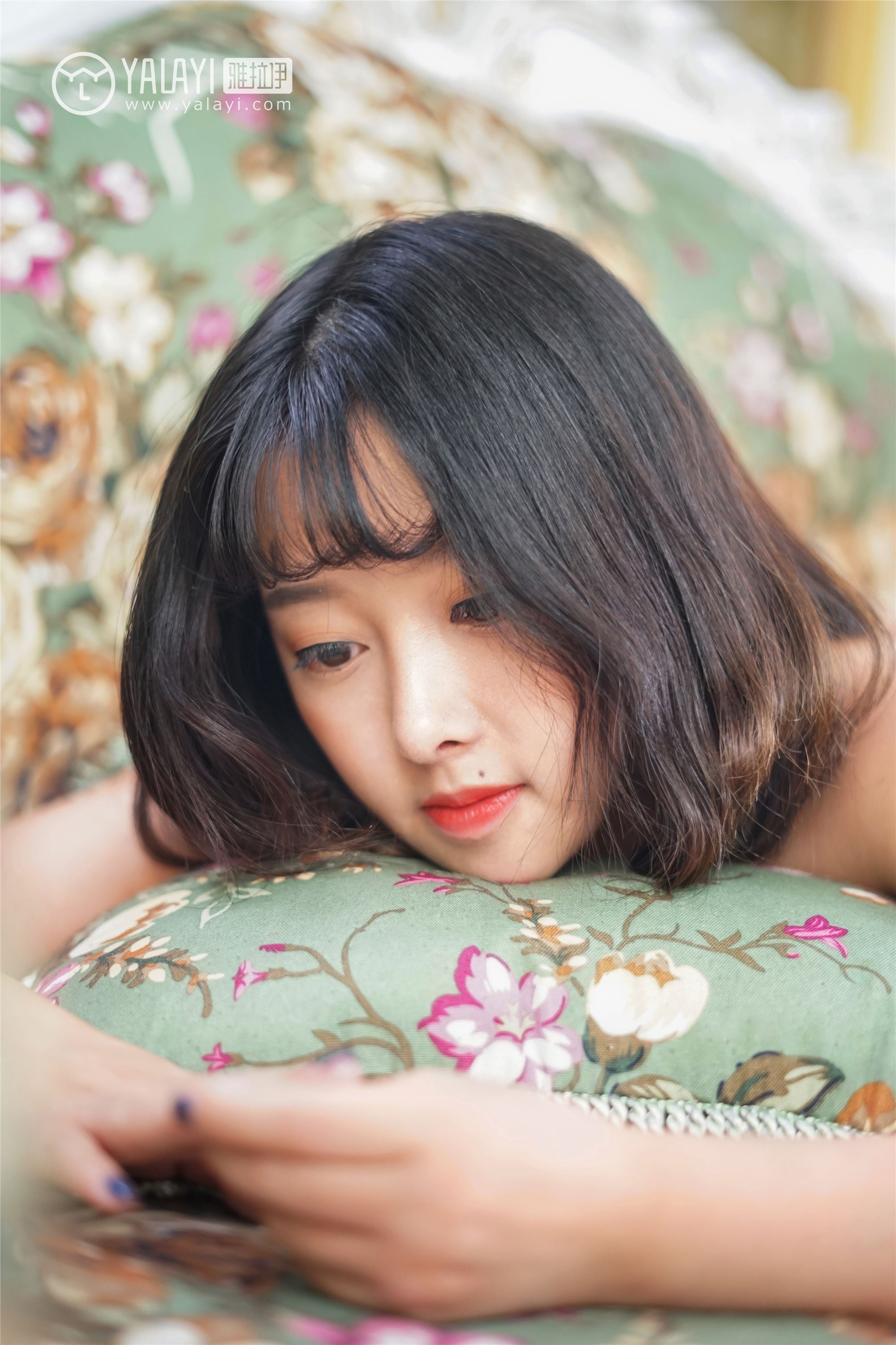 [YALAYI雅拉伊] 2018.12.28 No.025 醉在红酒杯里 王小淼