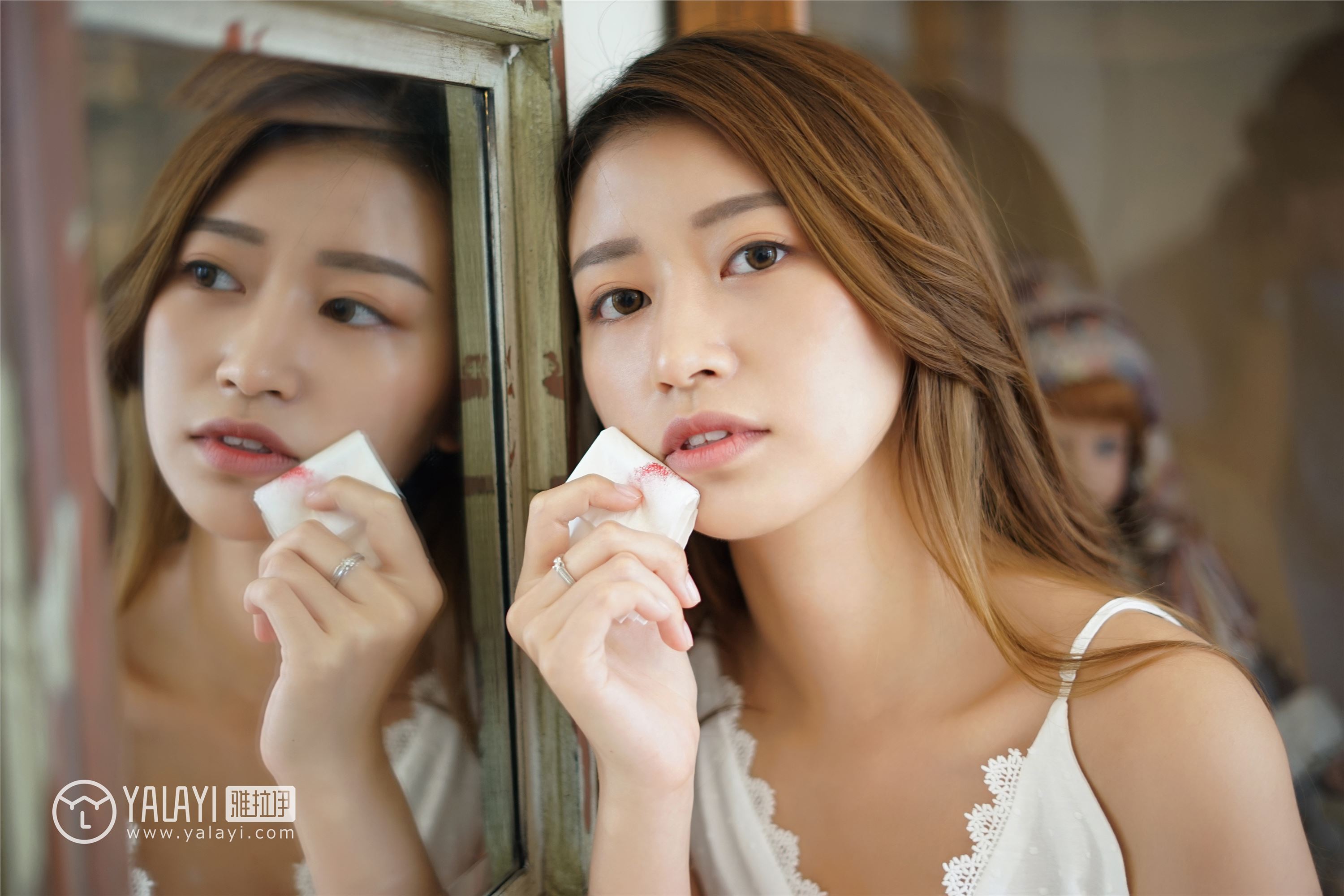 [YALAYI雅拉伊]2018.08.01 No.037 午后阳光 饰媛