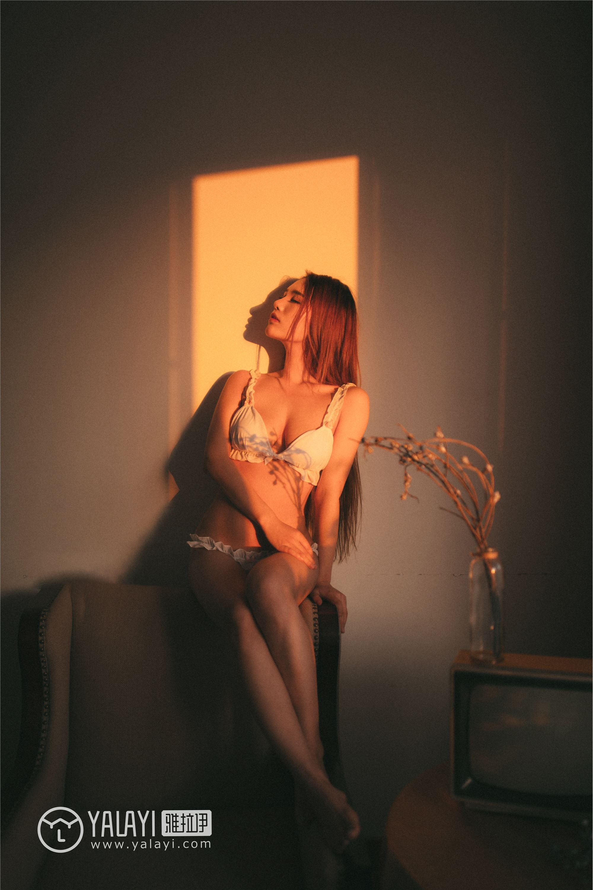 [YALAYI雅拉伊]2019.01.21 No.047 夕 李颖惠惠