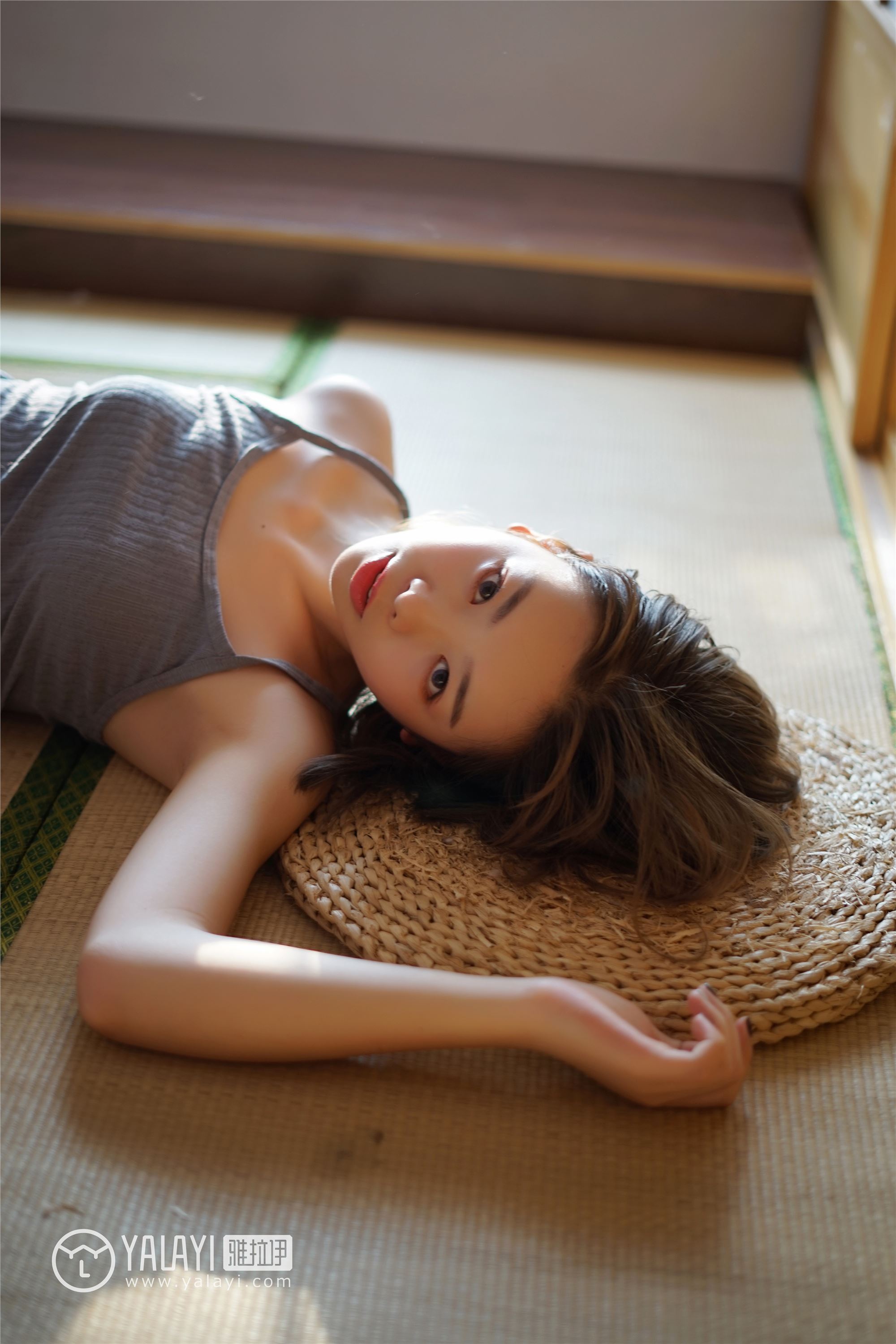 [YALAYI雅拉伊]2019.02.23 No.053 要有光 严冰冰