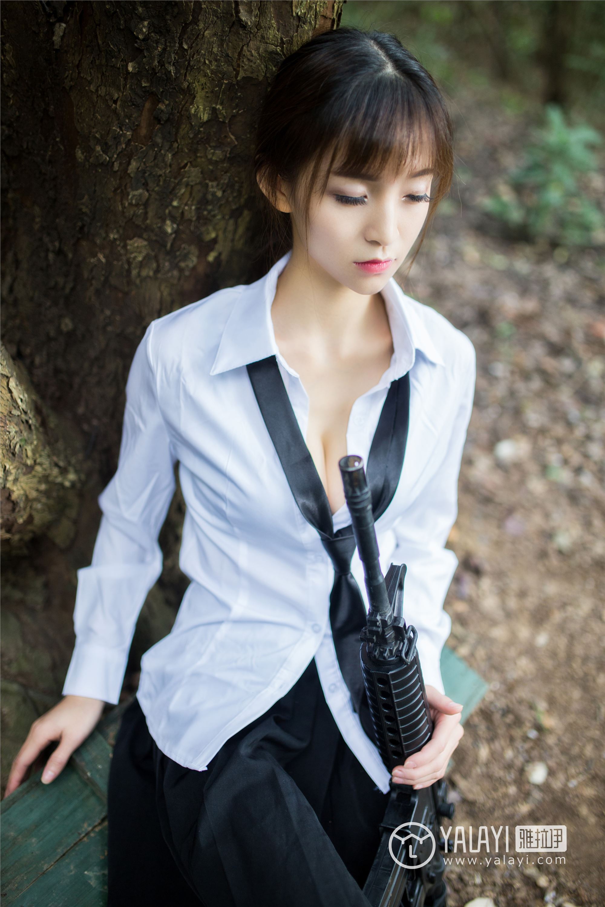 [YALAYI雅拉伊]2019.02.11 No.054 吃鸡少女 蘑菇