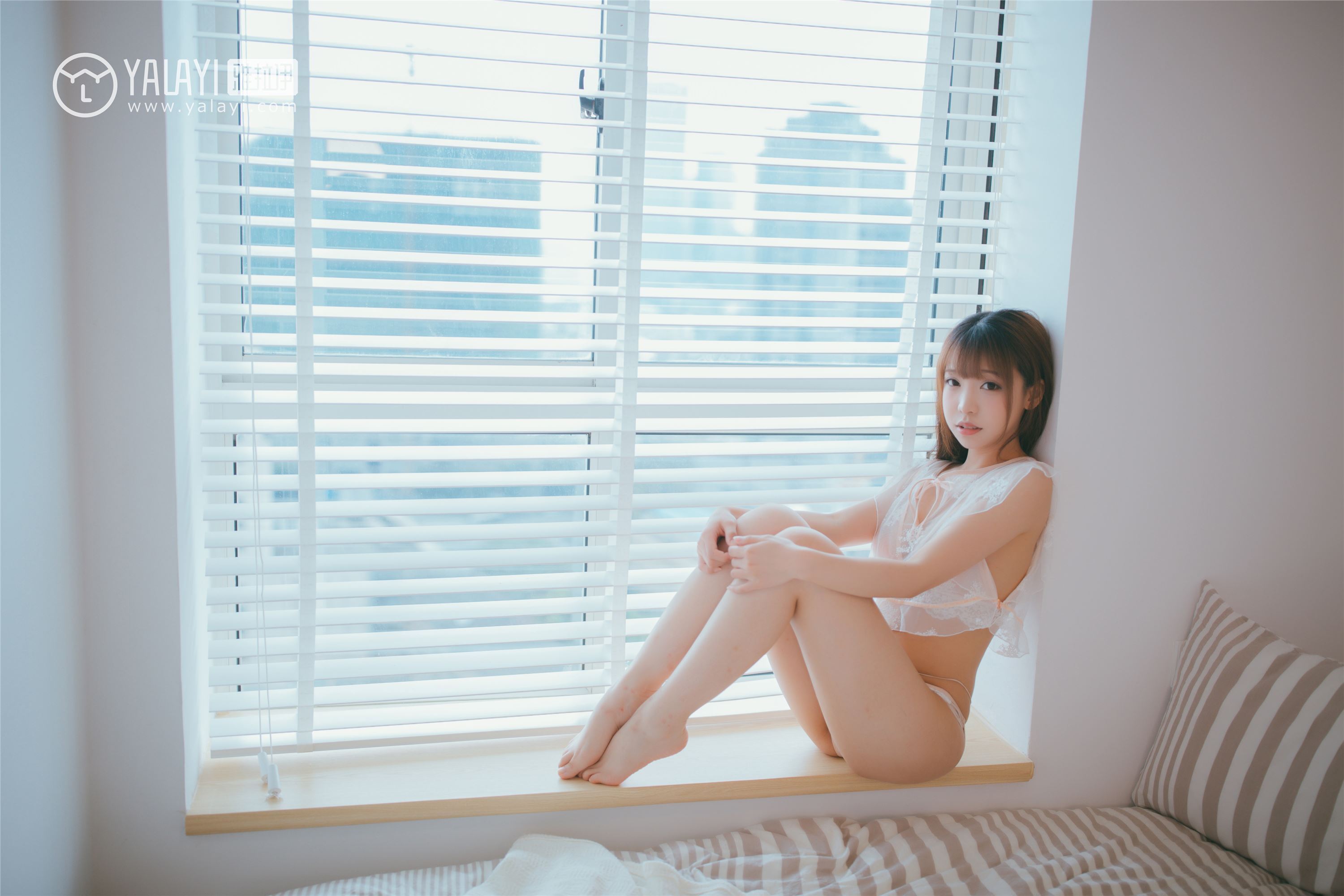 [YALAYI雅拉伊]2018.09.10 No.067 无痕 水花儿