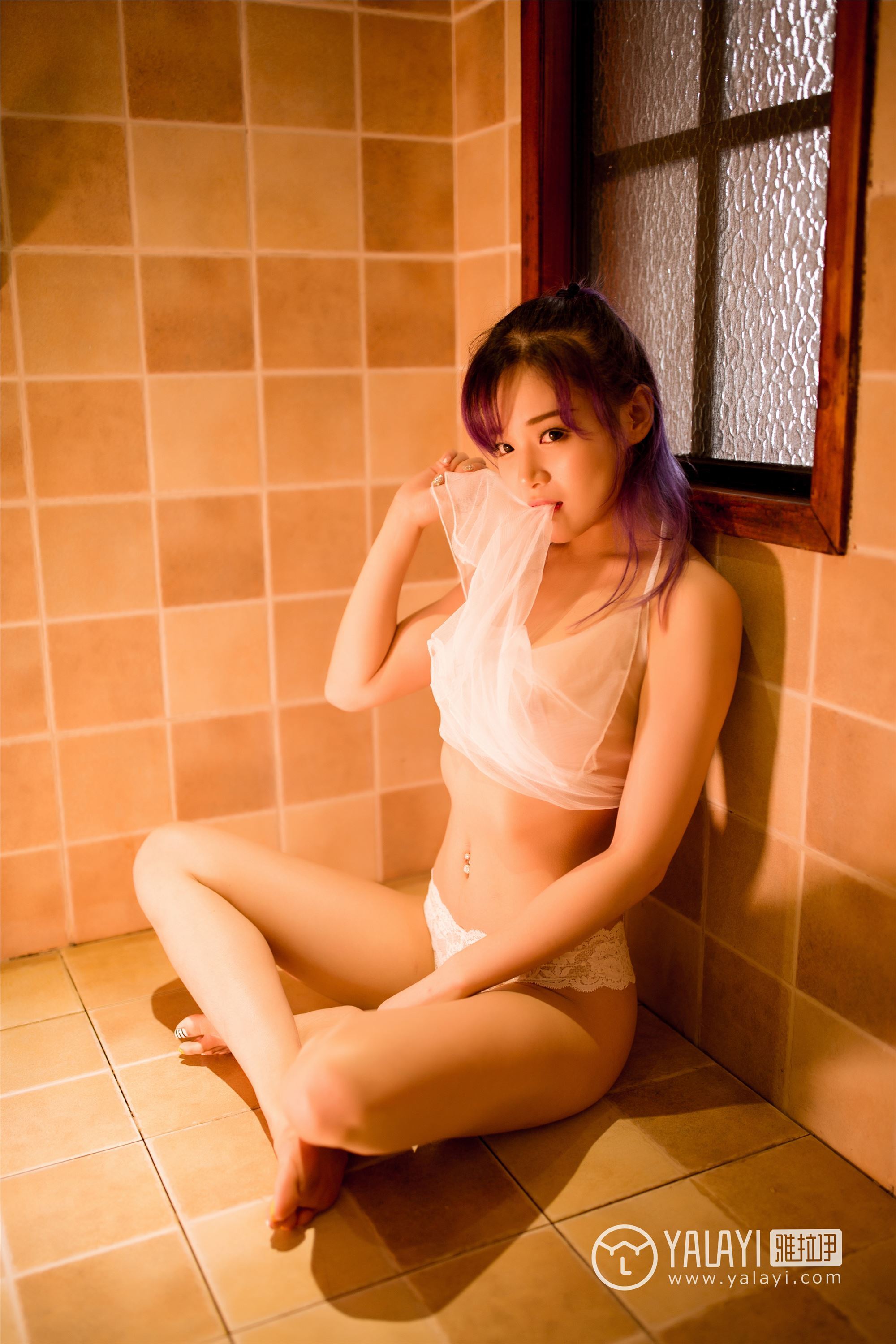 [YALAYI雅拉伊]2019.02.27 No.069 梦露 牵着猫的妹子