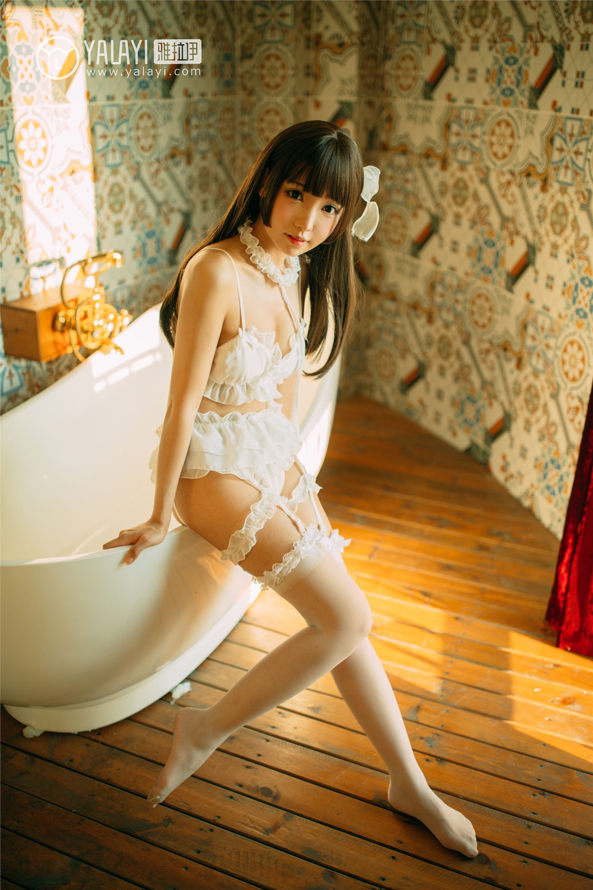 [YALAYI雅拉伊]2018.09.17 No.072 梦里梦外 水花儿