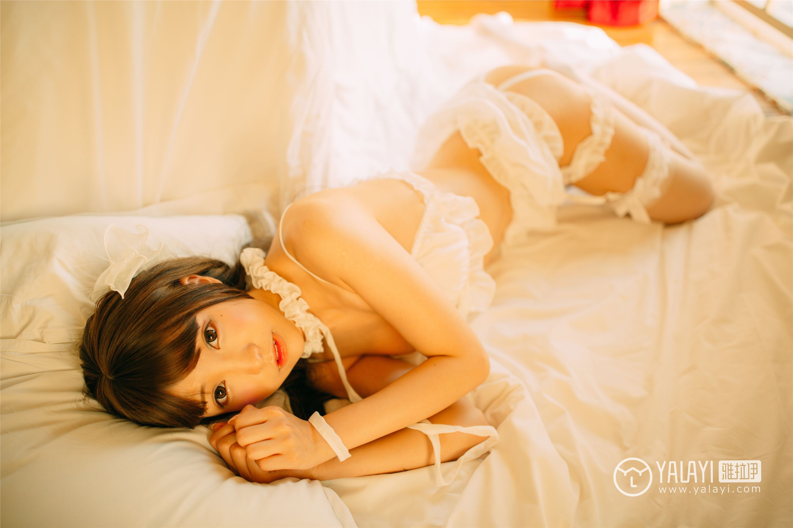 [YALAYI雅拉伊]2018.09.17 No.072 梦里梦外 水花儿